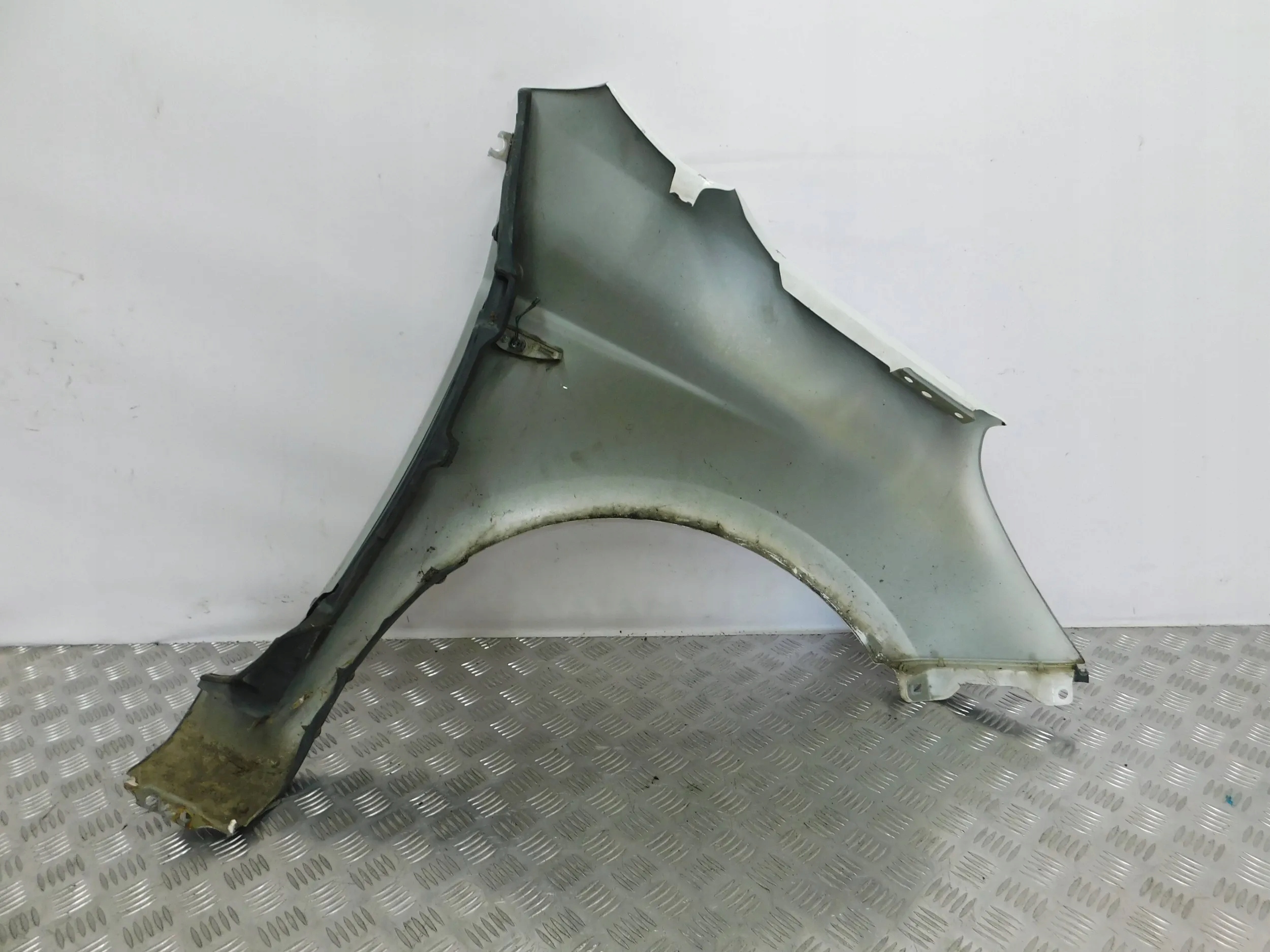 BLATNIK PREDNÝ LAVY HYUNDAI I20 07-