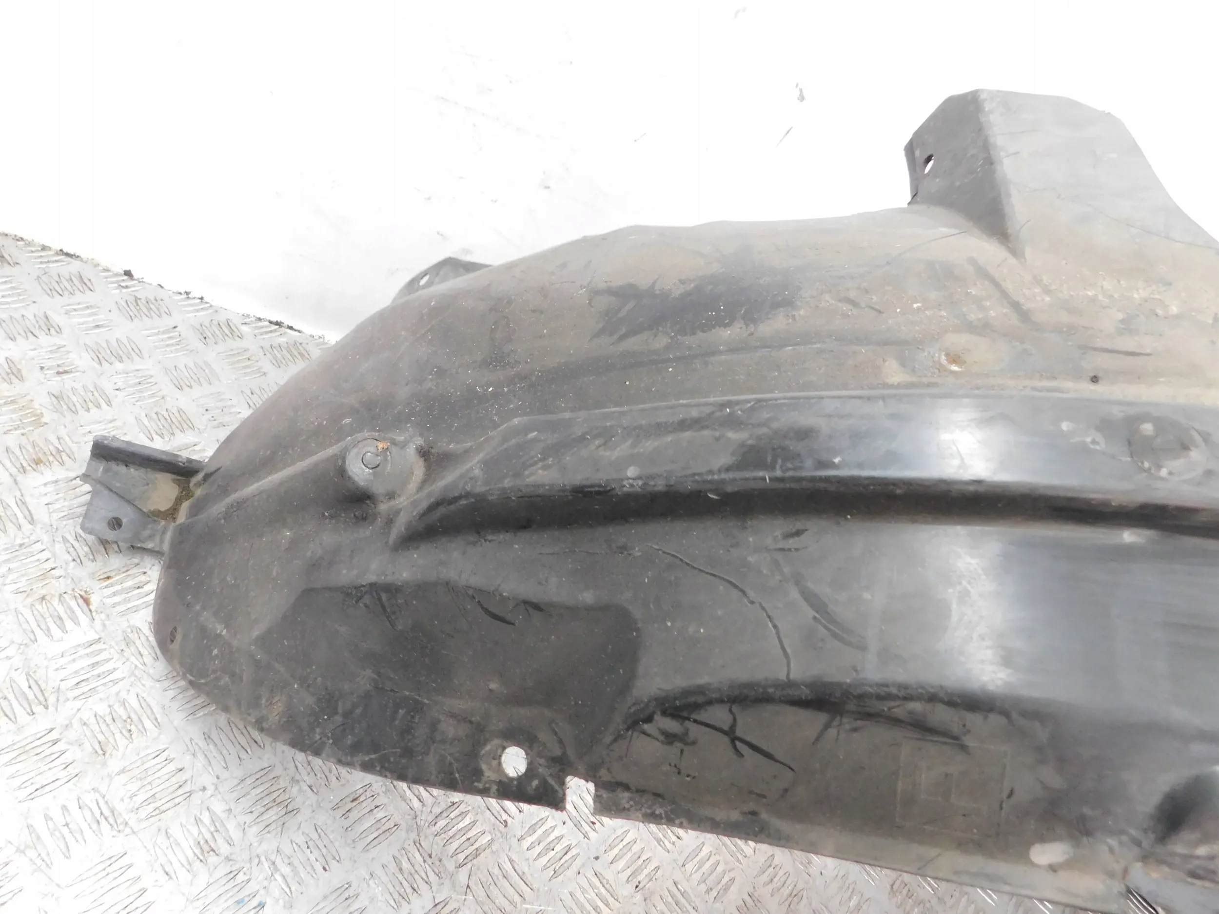 PRAVY PREDNY PODBLATNIK FIAT SEDICI