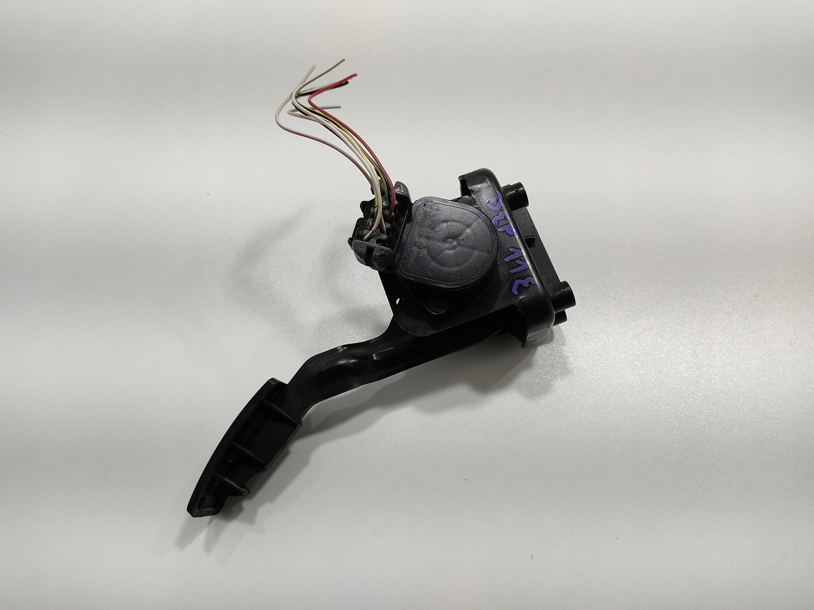 PLYNOVY PEDAL LAND ROVER DEFENDER 2.5 TD TD5 503-99-016 SLC-000010-PMA 1999-06