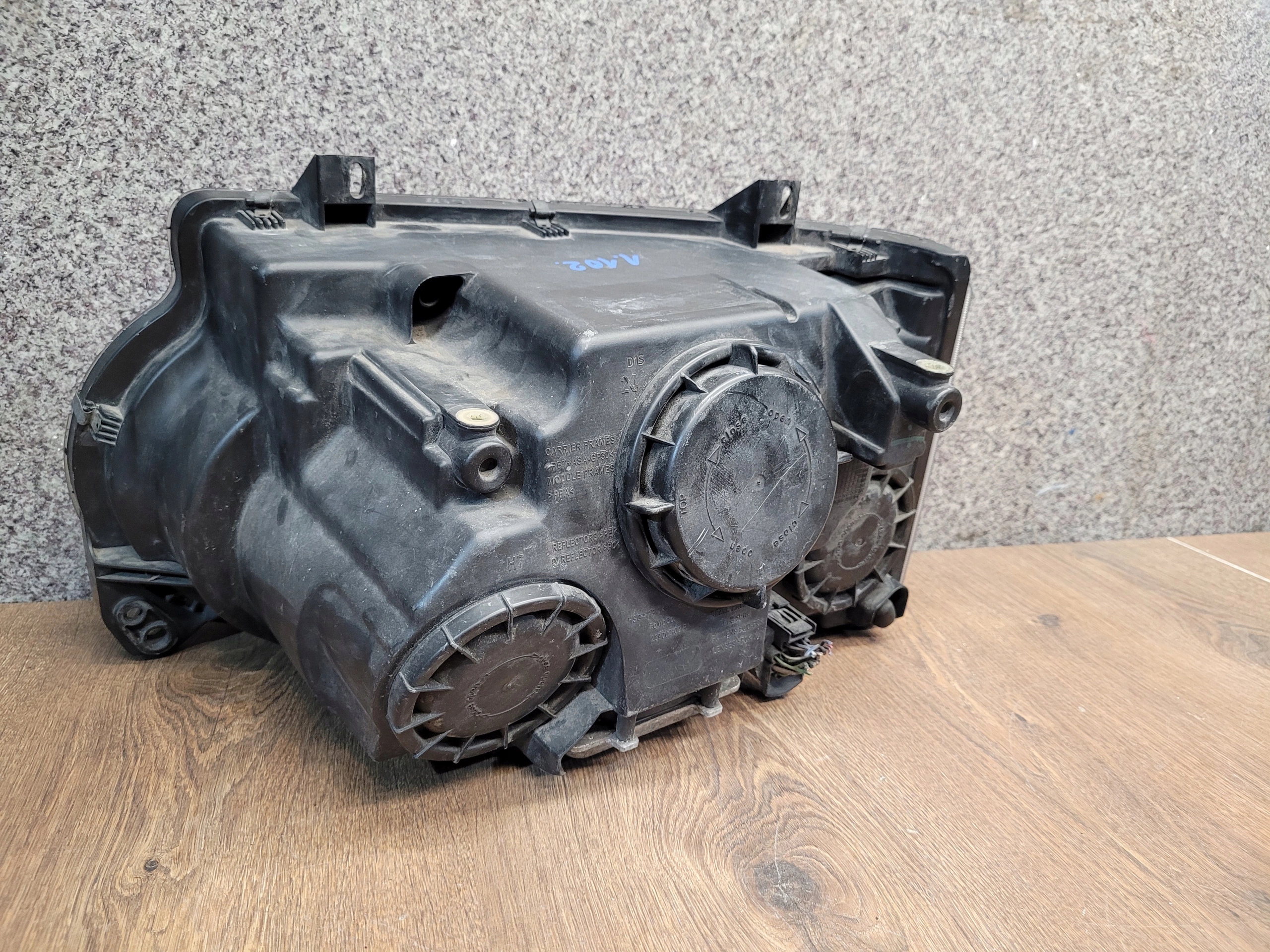 RANGE ROVER SPORT L320 XENON NATAČACI PRAVE PREDNE SVETLO