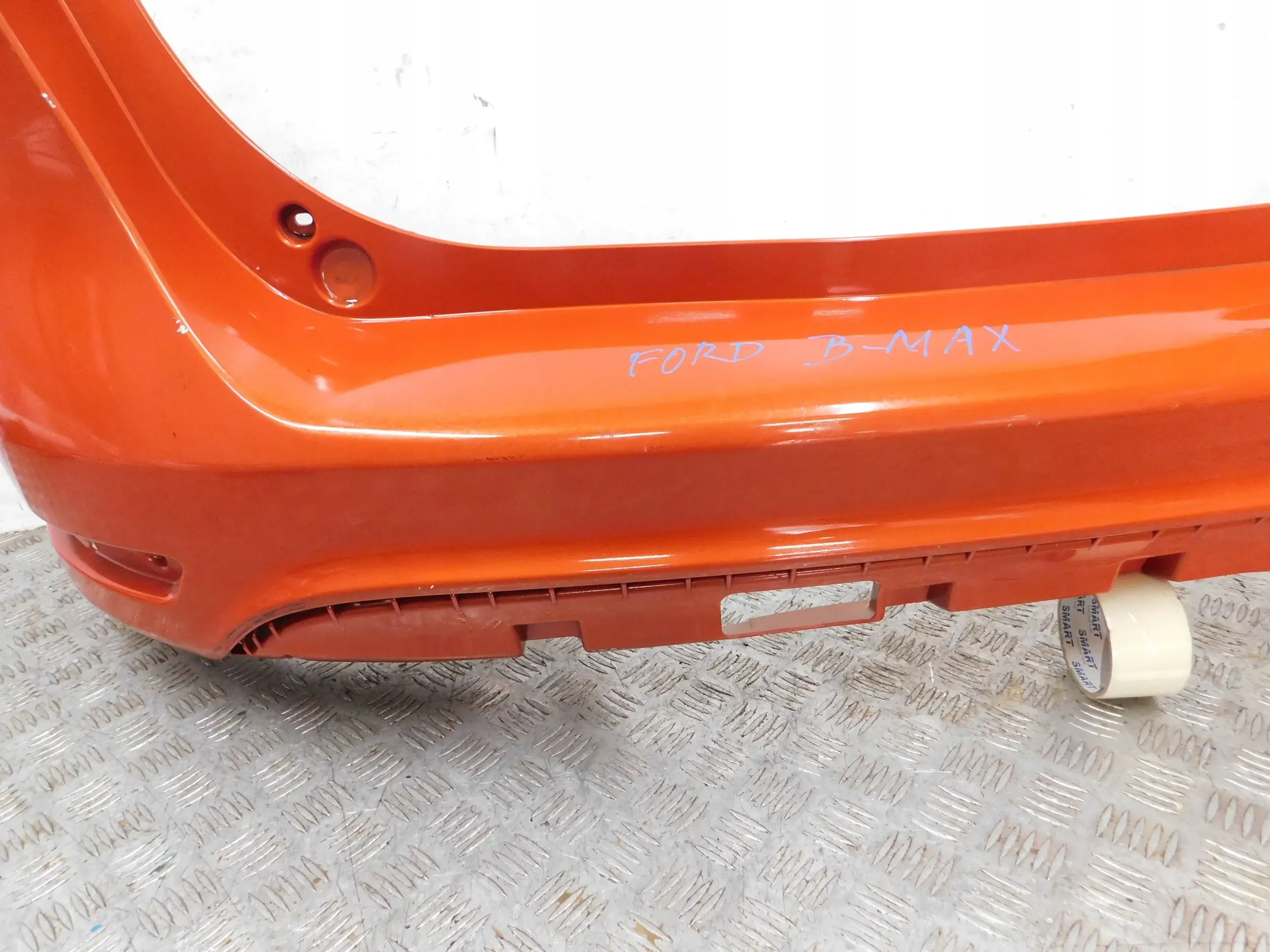 ZADNÝ NÁRAZNÍK FORD B-MAX