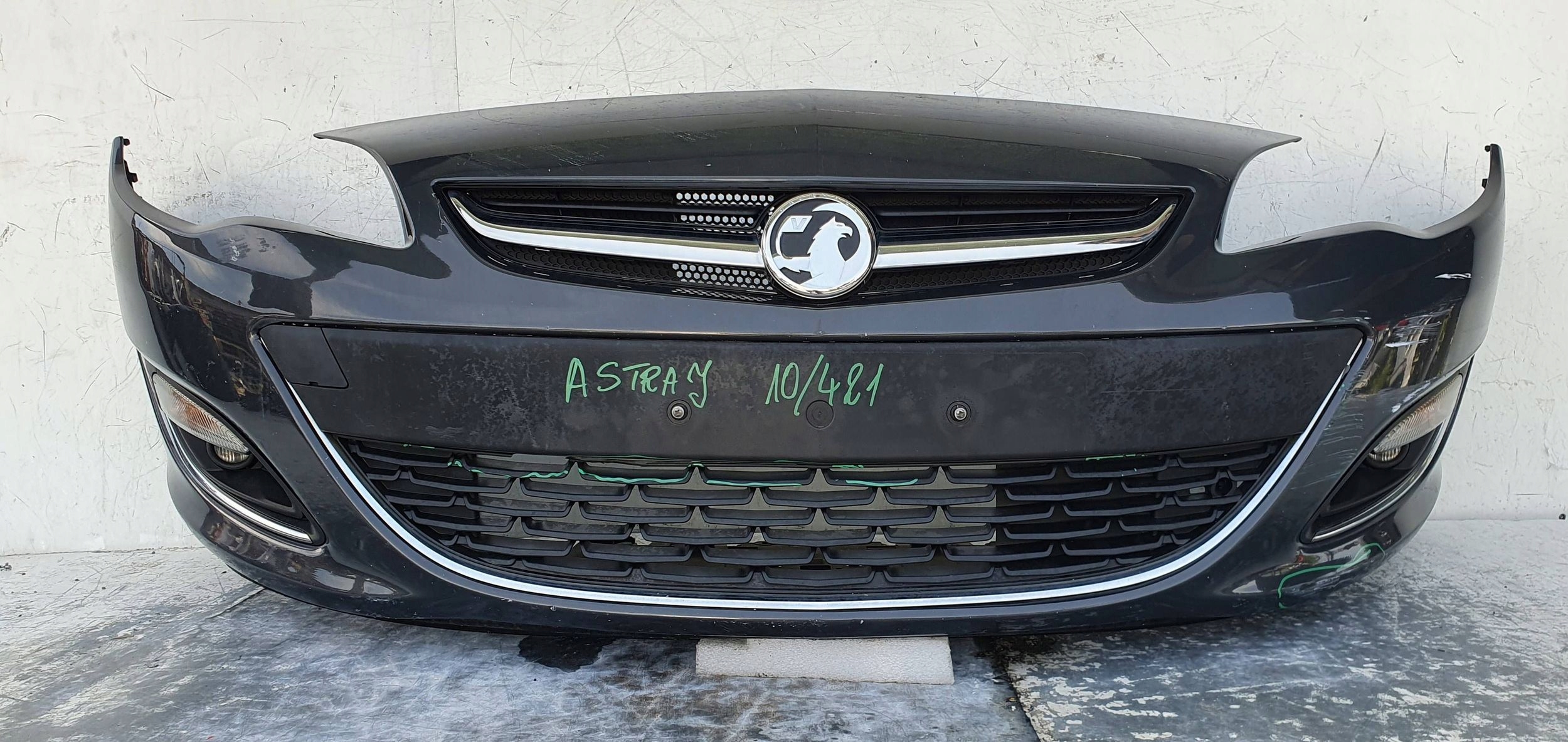 Opel Astra J lift PREDNÝ NÁRAZNÍK 13368660