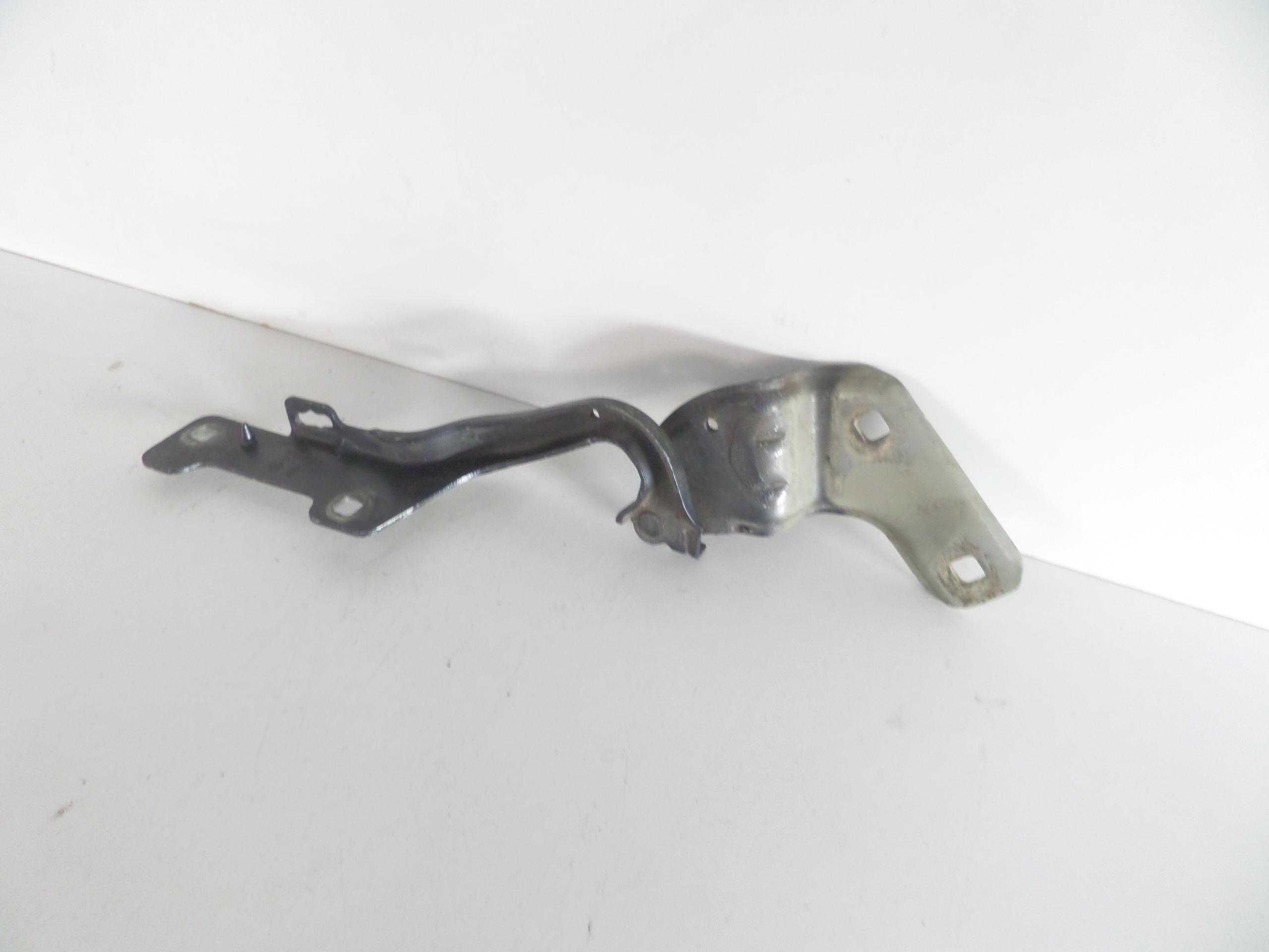 LAVY PANT PREDNEJ KAPOTY RENAULT CLIO III 05-