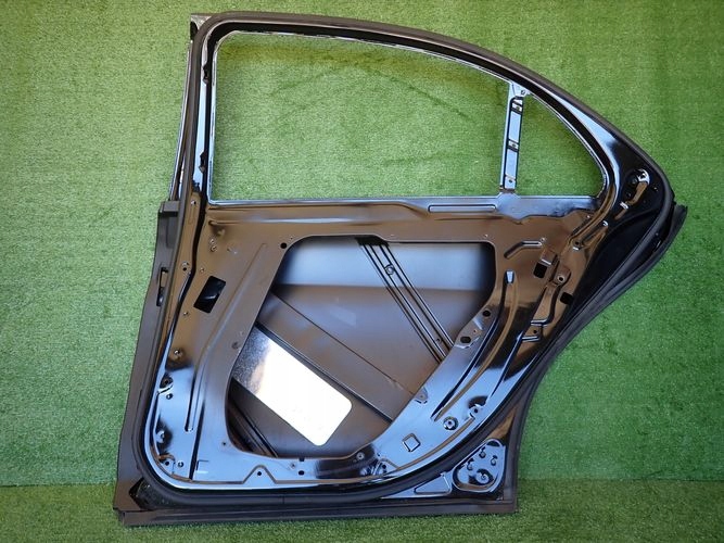 MERCEDES W222 222 S-KLASA LONG PRAVE ZADNE DVERE