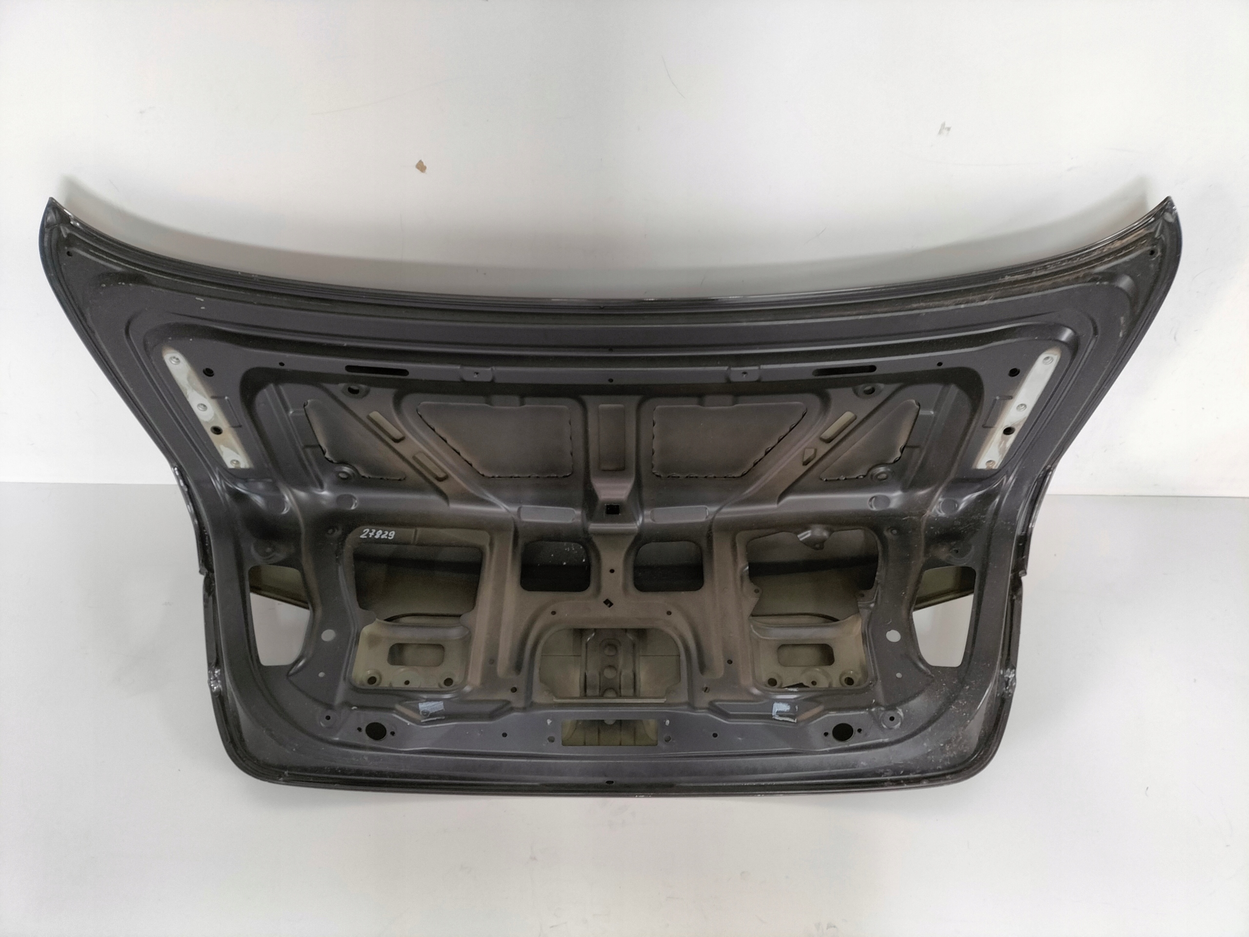 ZADNÁ KAPOTA BMW 5 F10 10-17 SEDAN