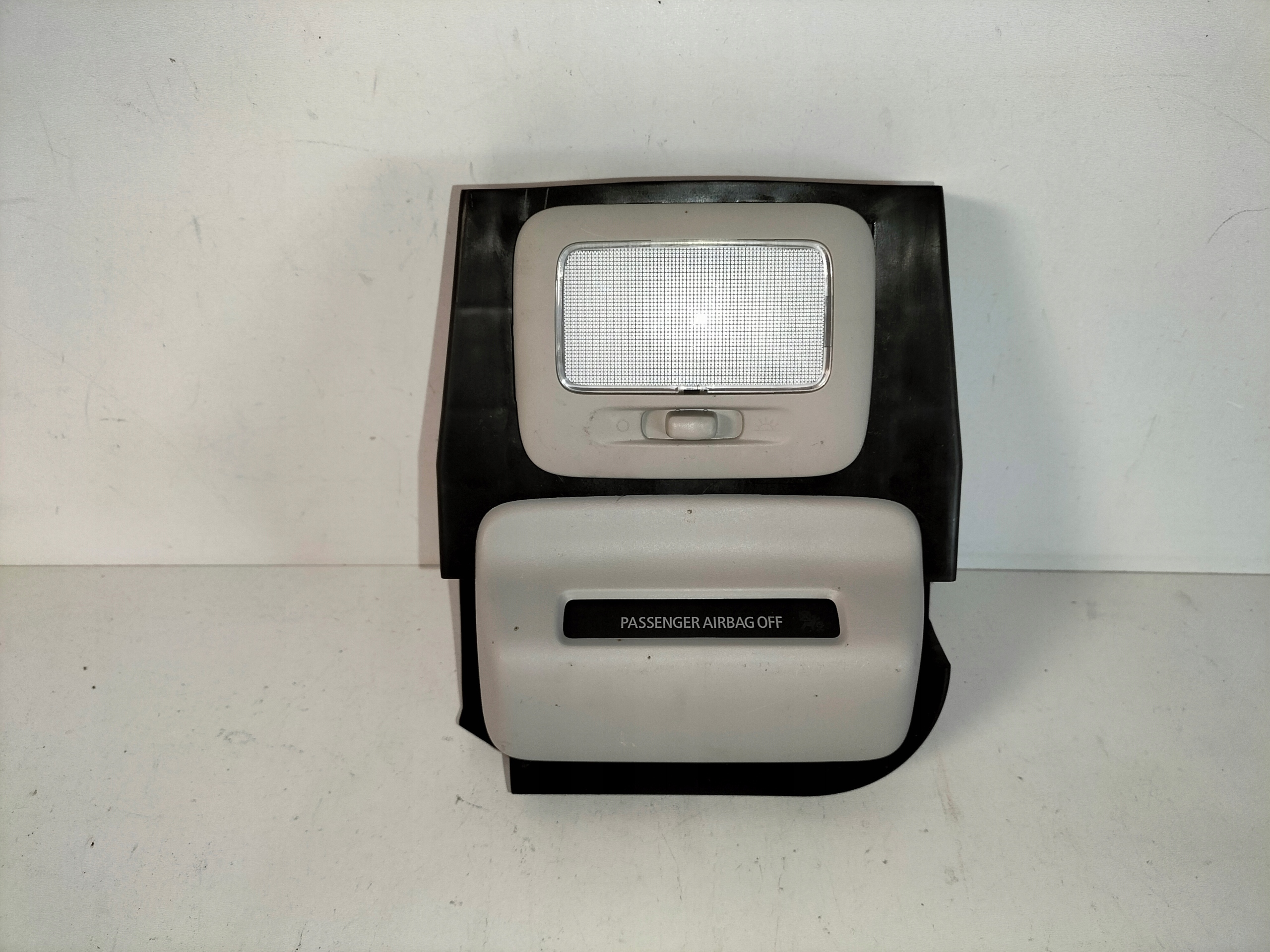 SVETLO OSVETLENIE INTERIERU MITSUBISHI SPACE STAR II 13-