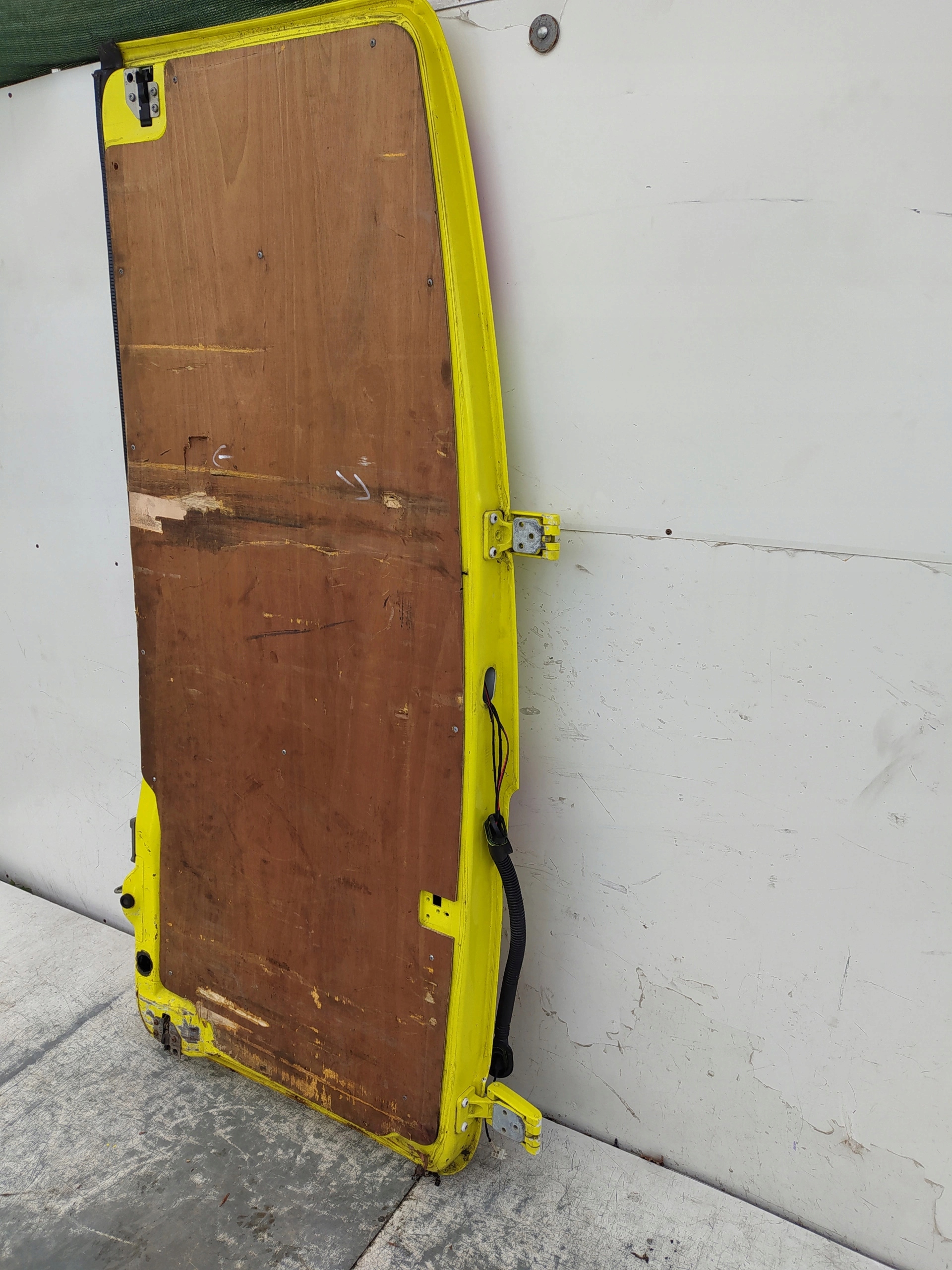 MERCEDES SPRINTER 906 CRAFTER ĽAVÉ ZADNÉ DVERE