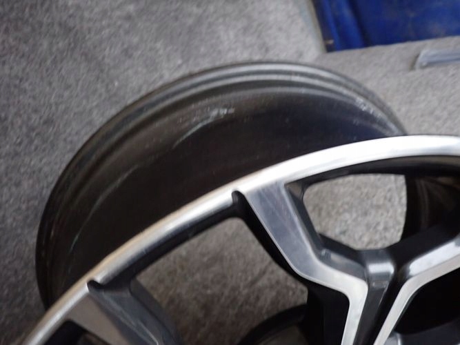 BMW X2 F39 8Jx19 ET47 5×112 HLINIKOVY DISK ELEKTRON