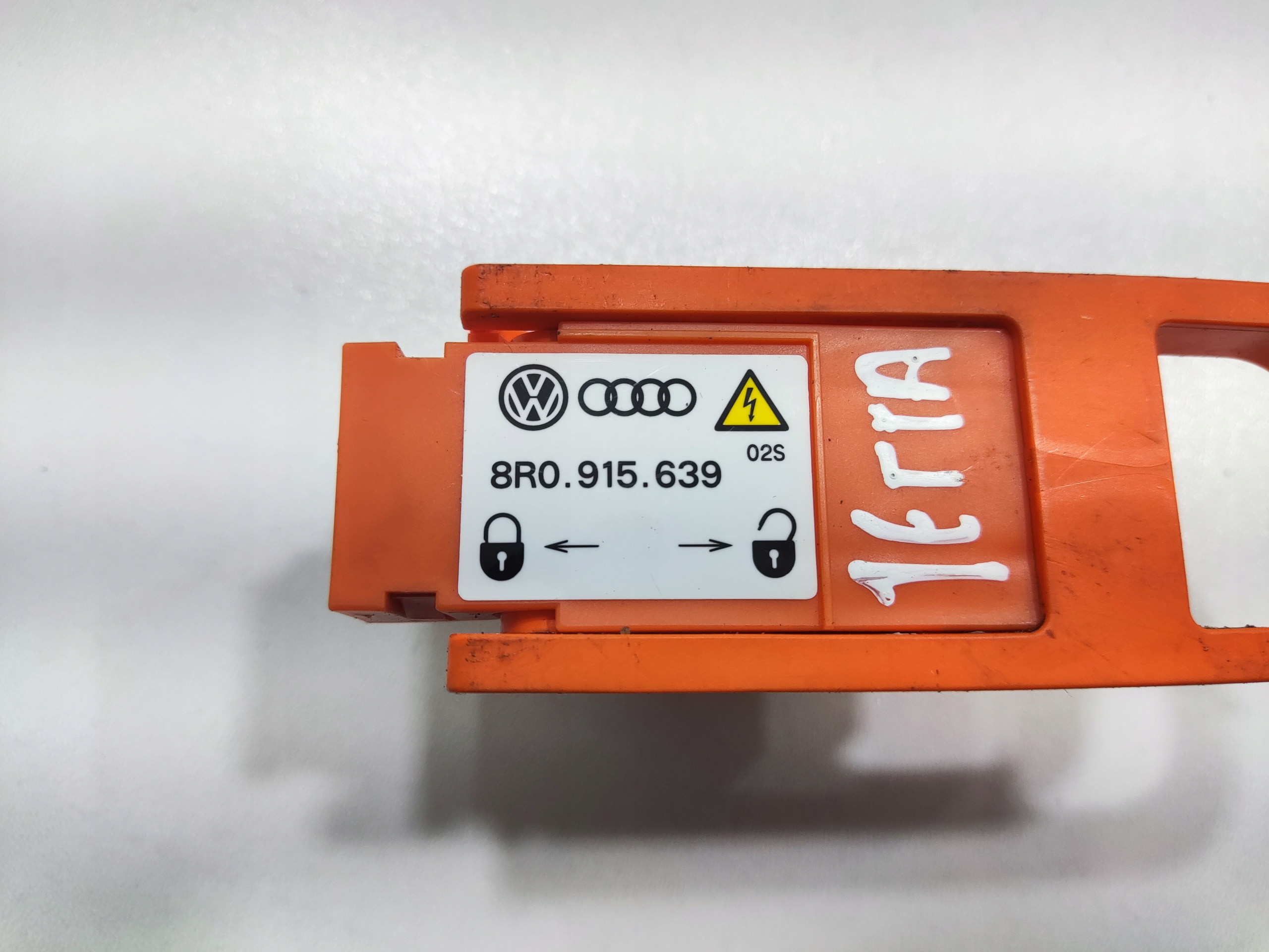 KONTAKT BATERII VOLKSWAGEN JETTA VI 5C HYBRID 8R0915639 2014-18