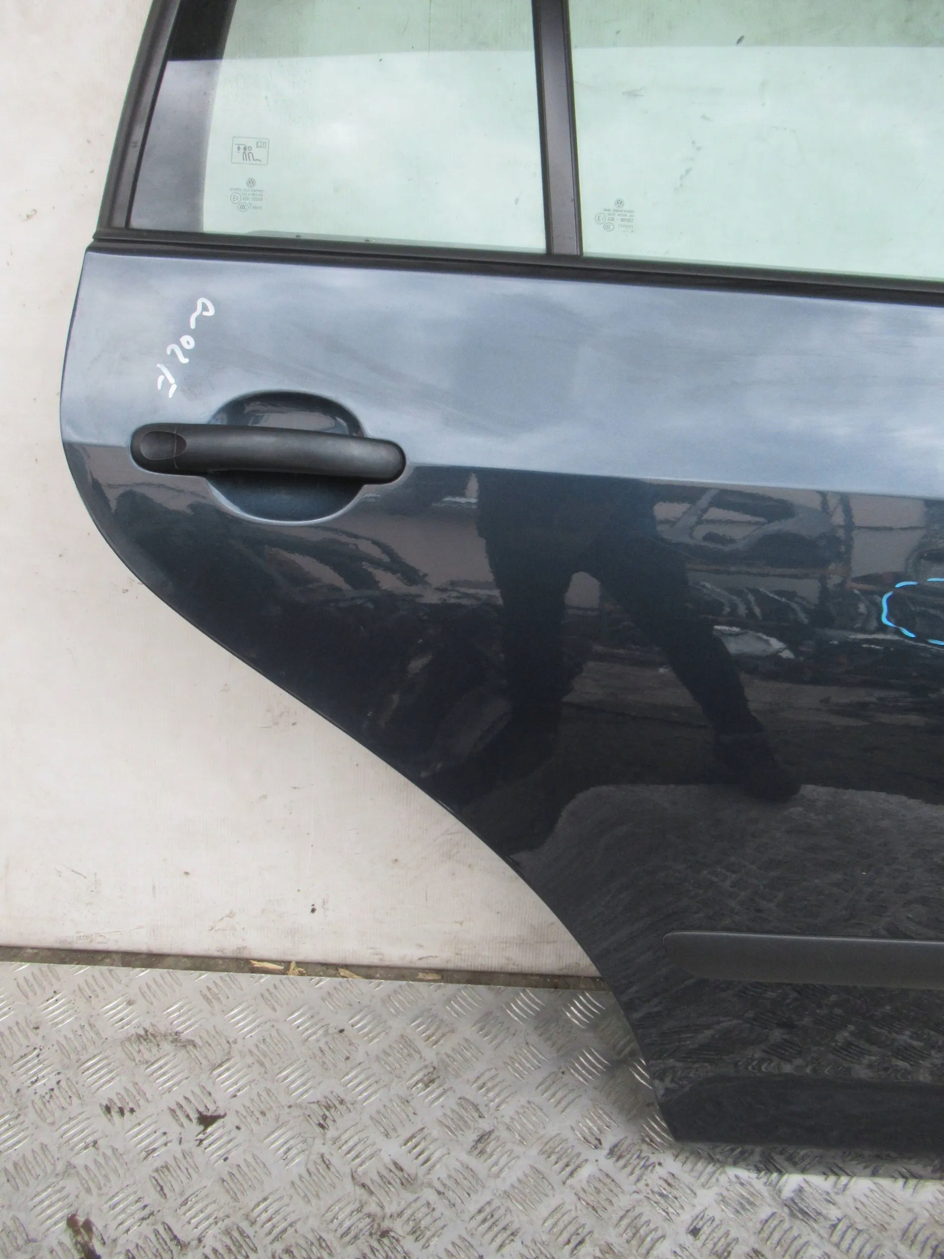 PRAVE ZADNE DVERE VW GOLF V PLUS
