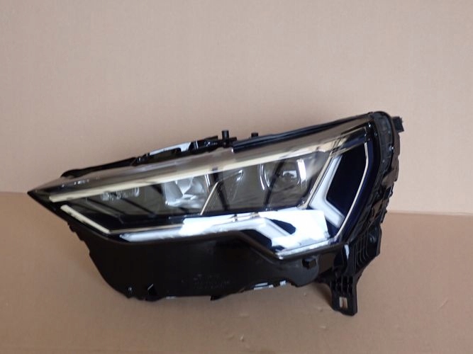 AUDI Q3 FULL LED 18- LAVE PREDNE SVETLO 83A941033