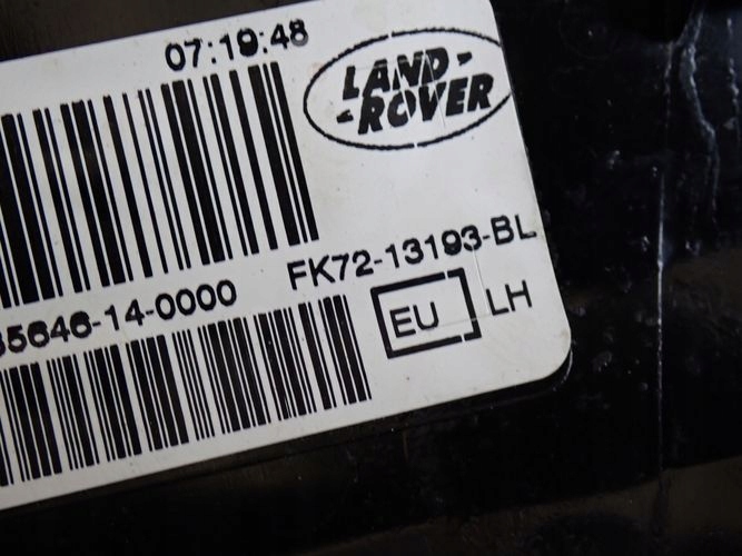 LAND ROVER DISCOVERY SPORT LAVE ZADNE SVETLO V KAPOTE