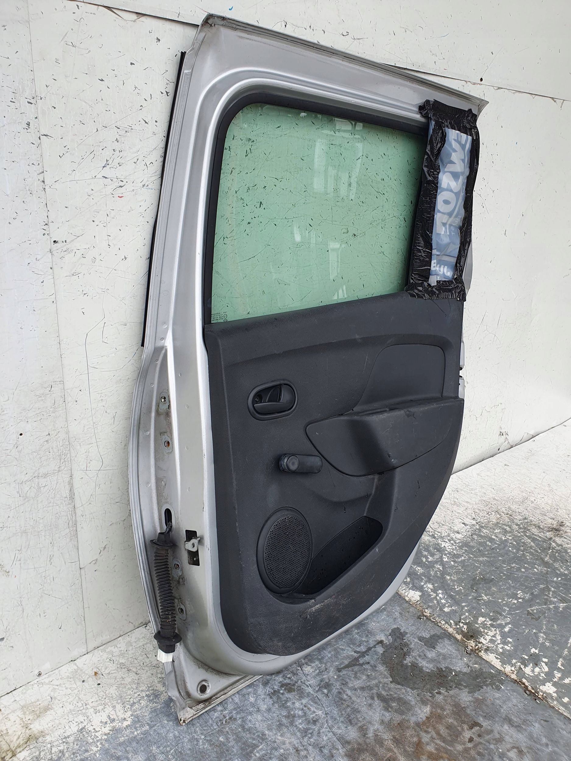 Dacia Logan II mcv kombi PRAVE ZADNE DVERE