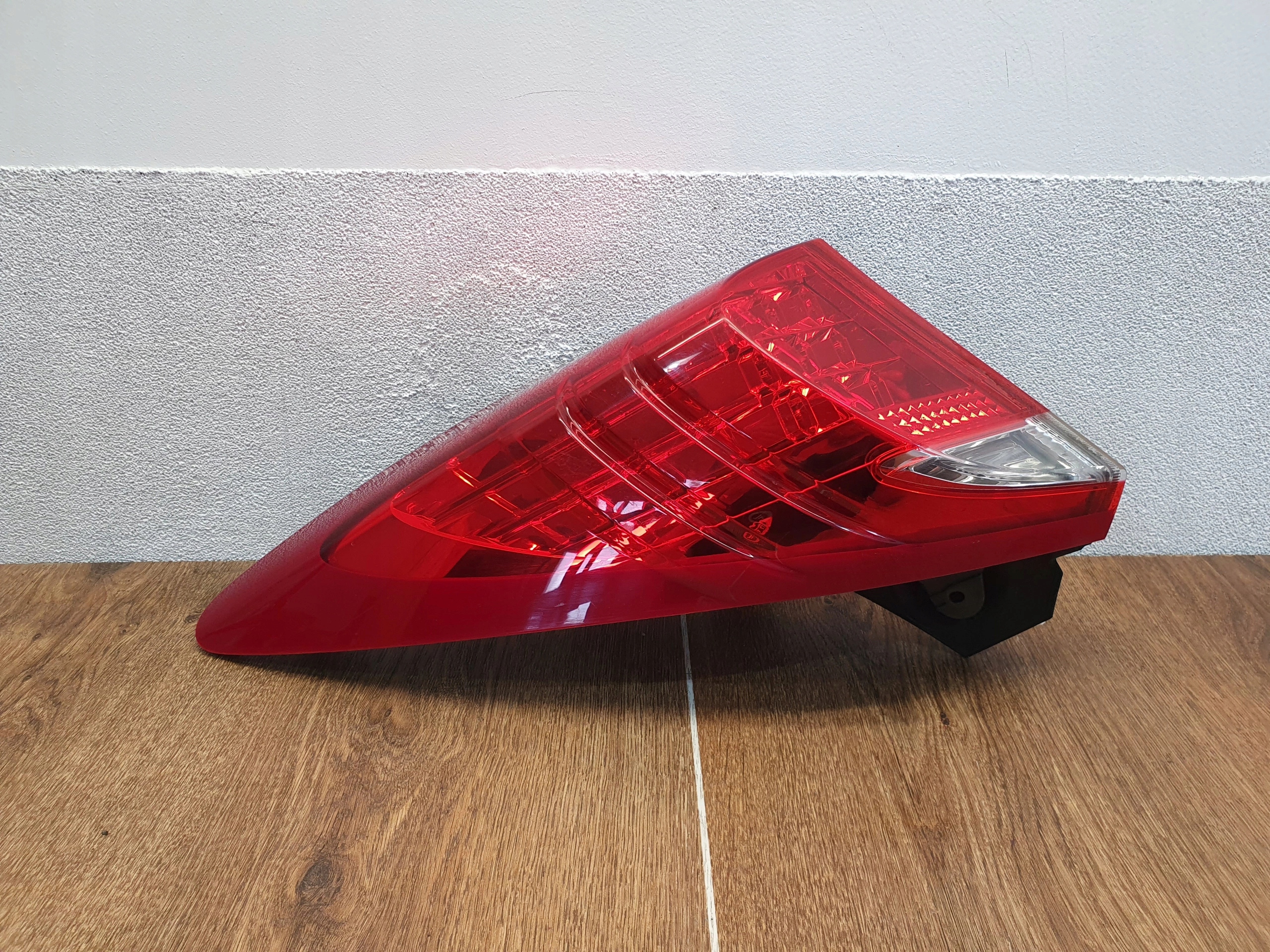 HONDA CIVIC IX HB ĽAVÉ ZADNÉ SVETLO