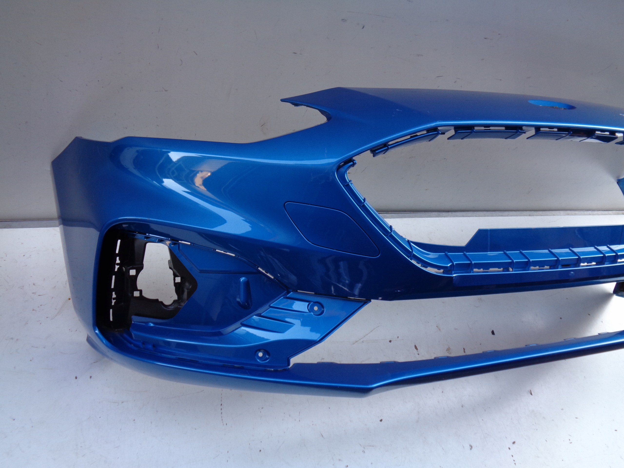 PREDNÝ NÁRAZNÍK FORD FOCUS MK4 18- ST NR 36689