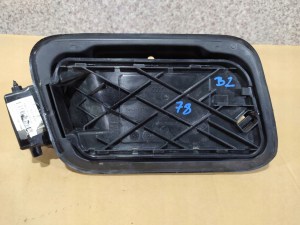 AUDI Q2 DVIERKA NADRZE 81A809906 AUDI Q2 DVIERKA NADRZE 81A809906