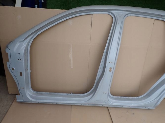 AUDI Q3 II 25- BOČNICA ĽAVÝ ZADNÝ BLATNÍK PRAH STLPIK