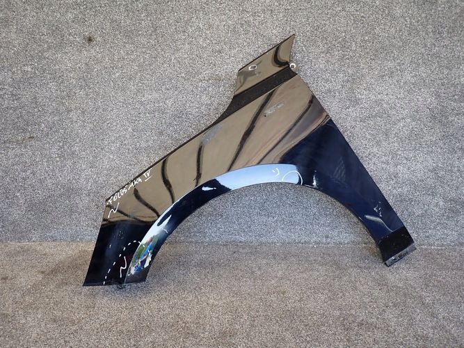 FORD FOCUS MK4 IV 18- ĽAVÝ PREDNÝ BLATNÍK