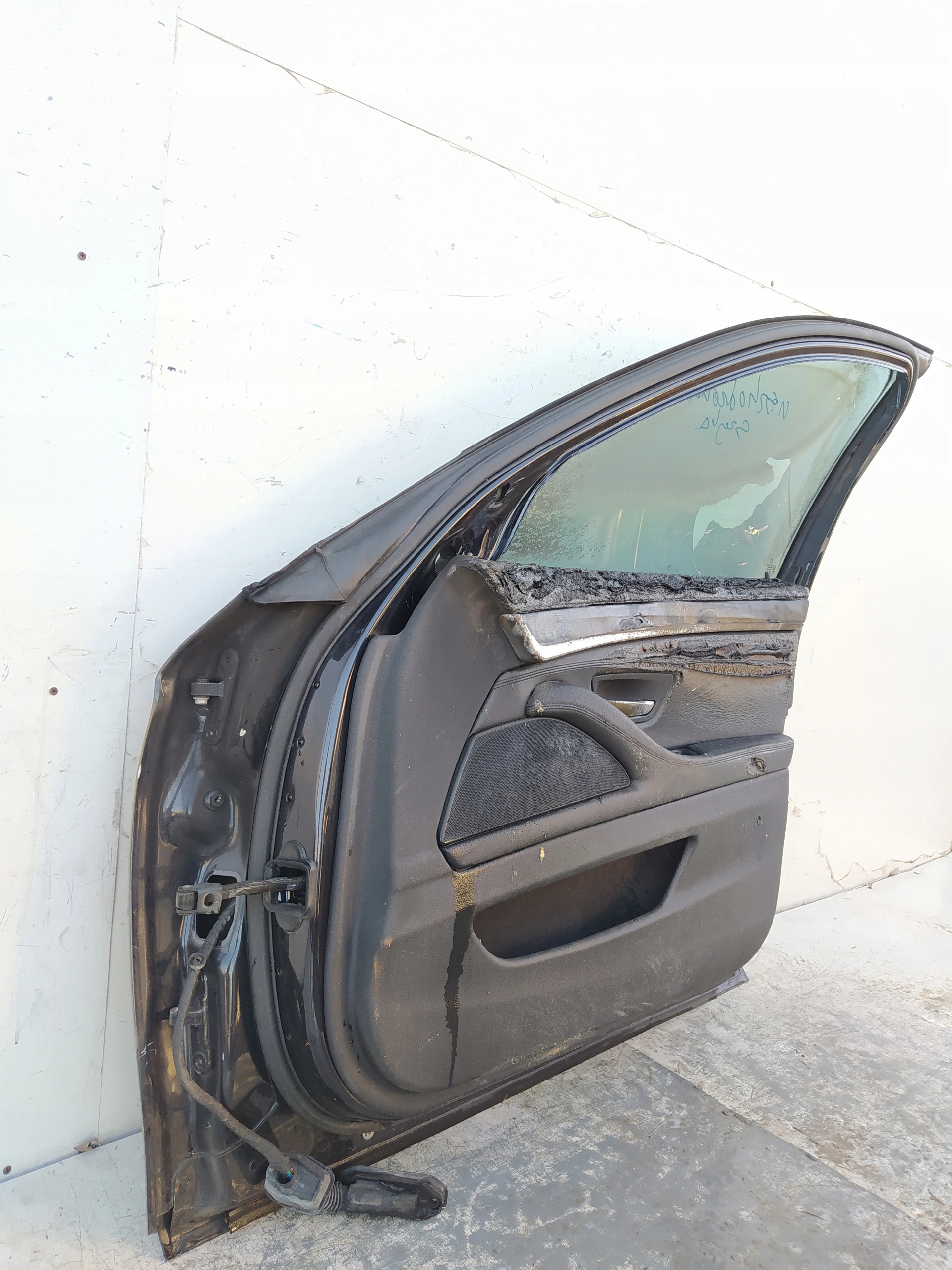 BMW 5 F10 F11 DVERE PREDNÉ PRAVÉ