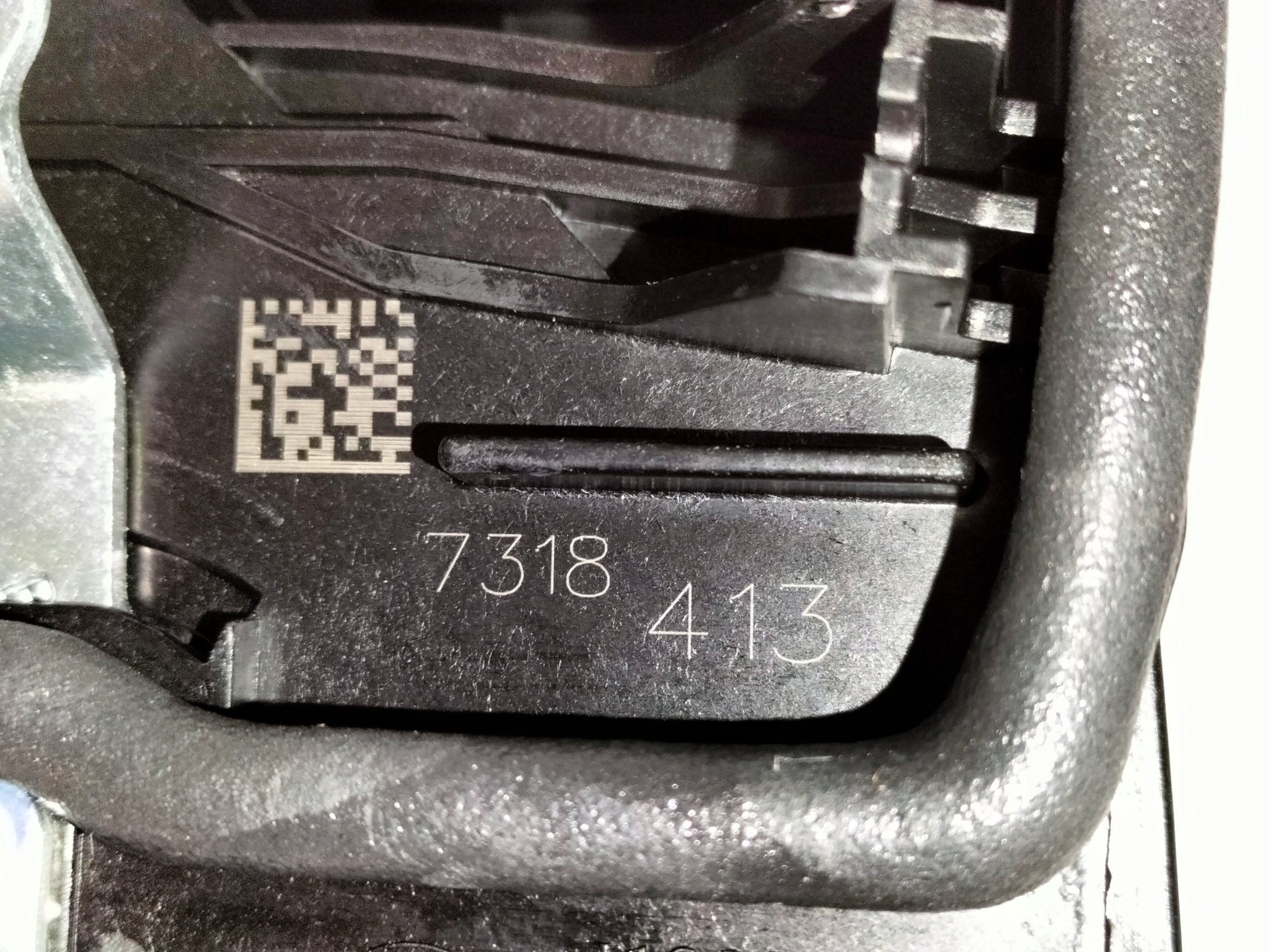 ZÁMOK ĽAVÝCH ZADNÝCH DVERÍ BMW 1 F20 11- BMW 3 E90 04- F30 F31 11-