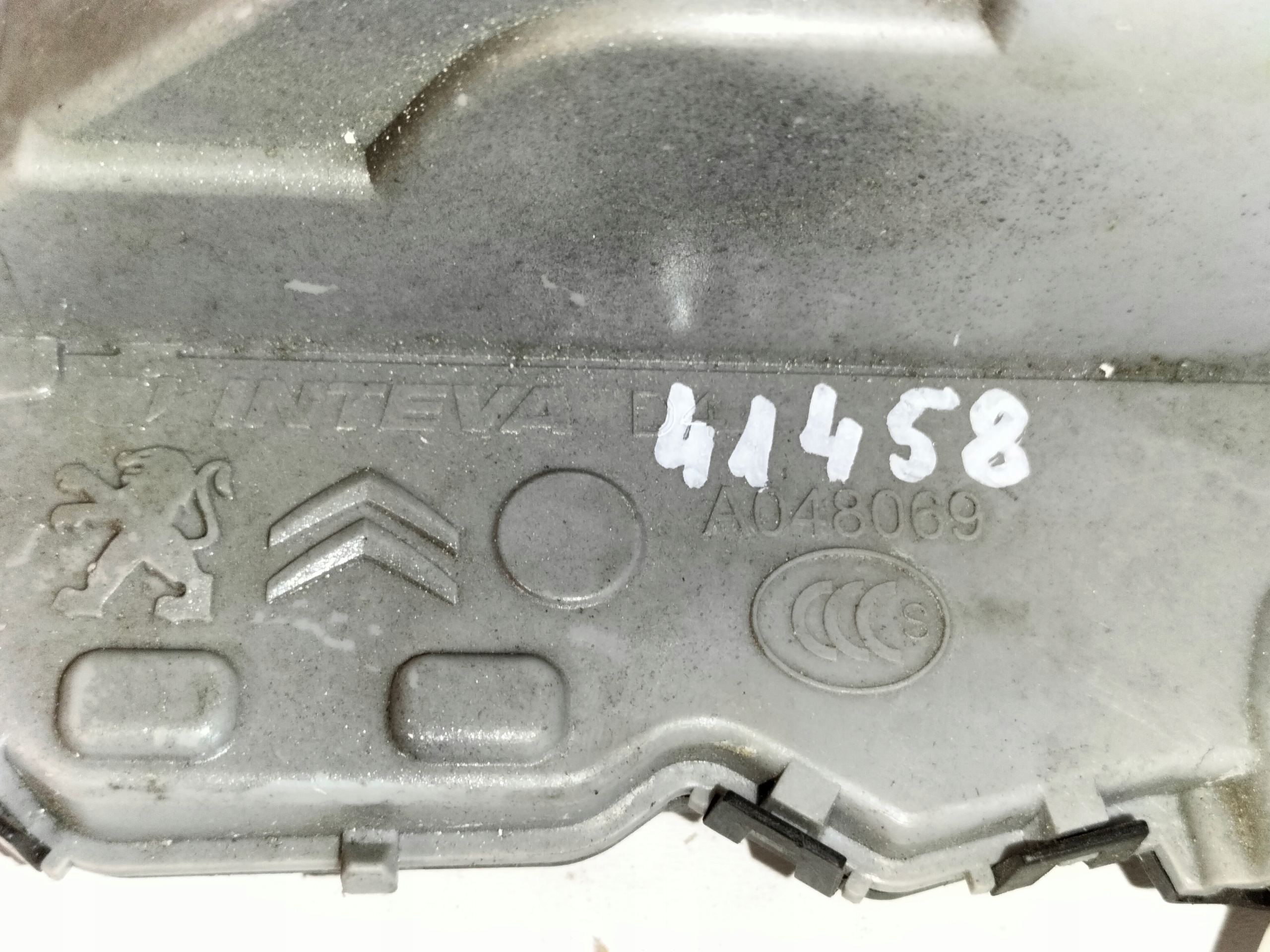 ZÁMOK PRAVÝCH ZADNÝCH DVERÍ PEUGEOT 5008 I 09-16