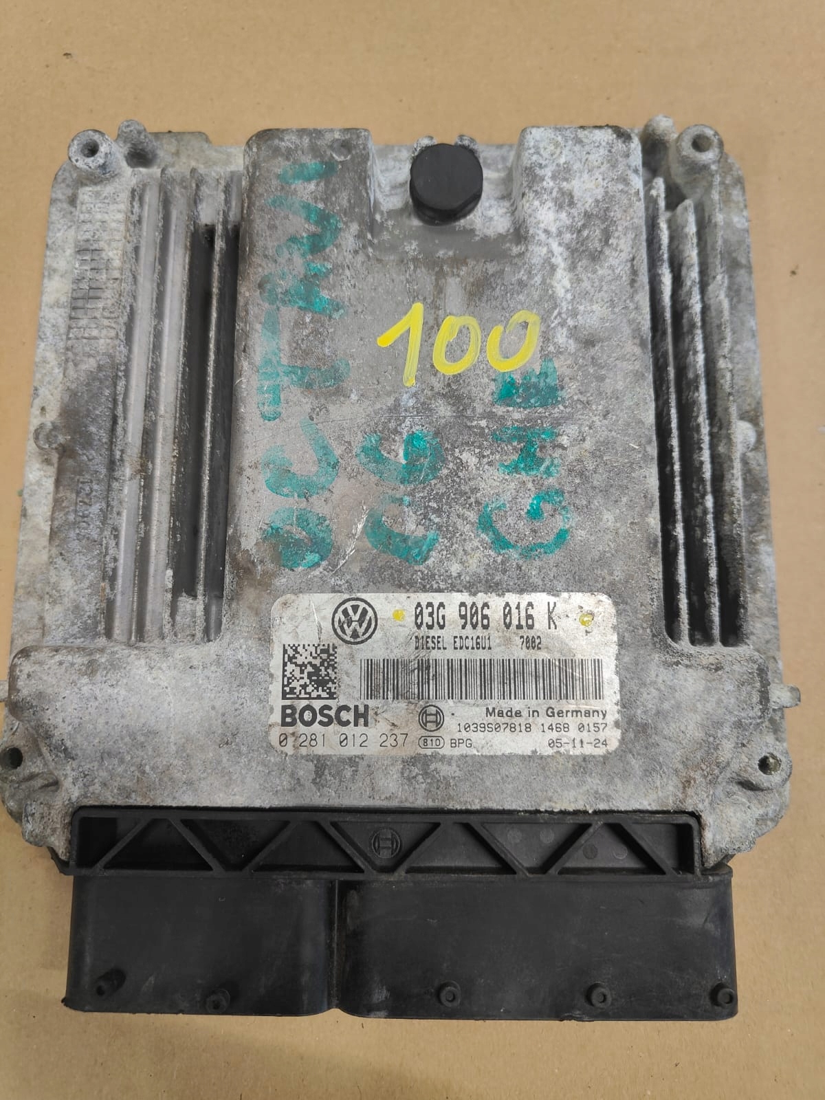 Skoda Octavia II oe 03G906016K RIADIACA JEDNOTKA MOTORA ECU