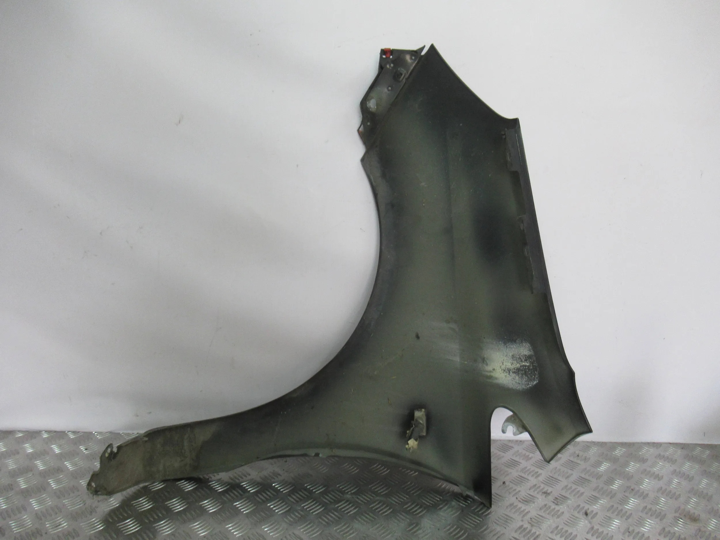 BLATNIK PREDNÝ PRAVY OPEL CORSA D