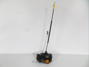 ZAMOK PRAVYCH ZADNYCH DVERI OPEL ASTRA IV J 09- ZAMOK PRAVYCH ZADNYCH DVERI OPEL ASTRA IV J 09-