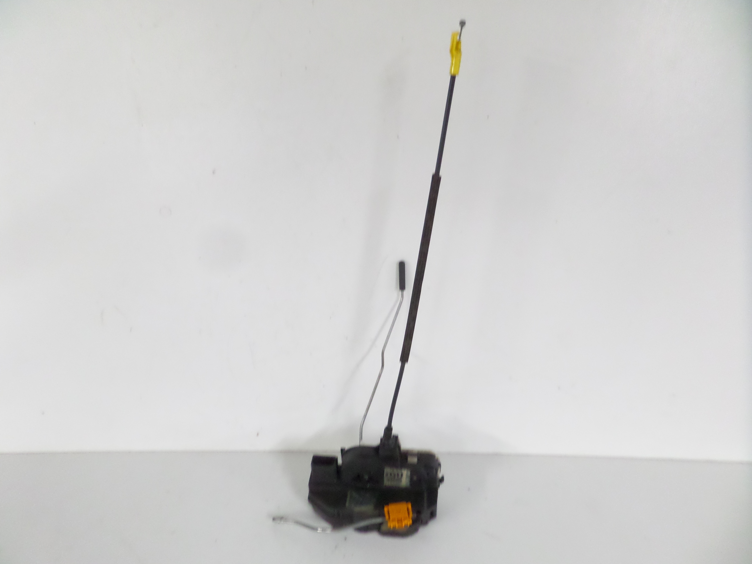 ZAMOK PRAVYCH ZADNYCH DVERI OPEL ASTRA IV J 09-