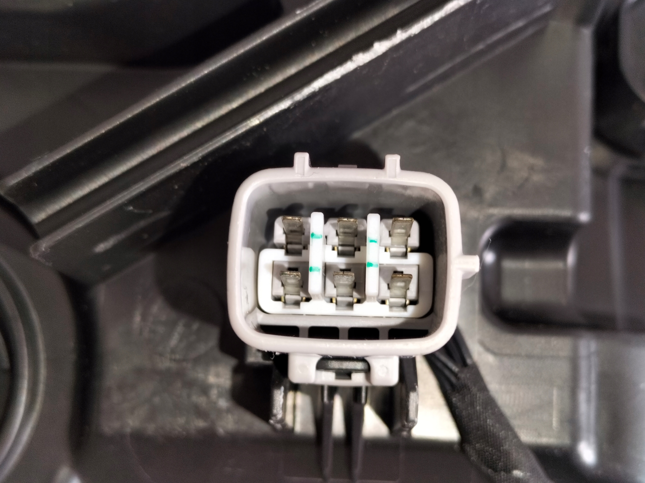 LAVE PREDNE SVETLO TOYOTA COROLLA E21 18-22 HB/KOMBI FULL LED