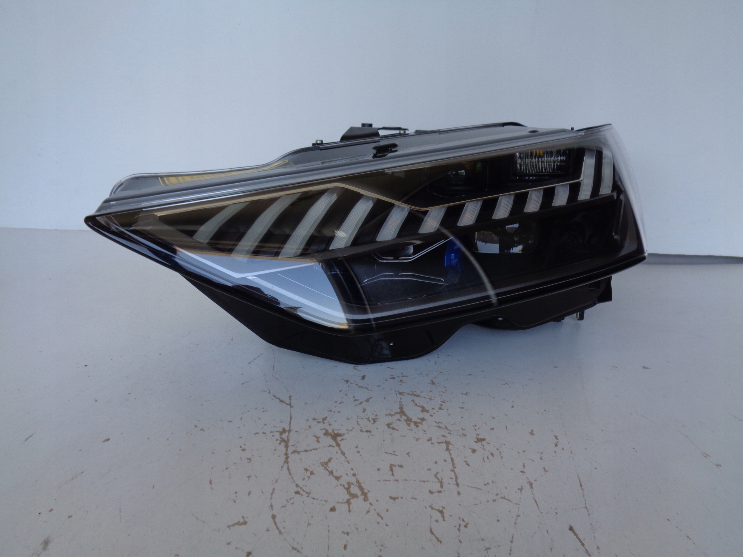 ĽAVÉ SVETLO AUDI A7 4K8 RS6 C8 RS7 18- LASER LED
