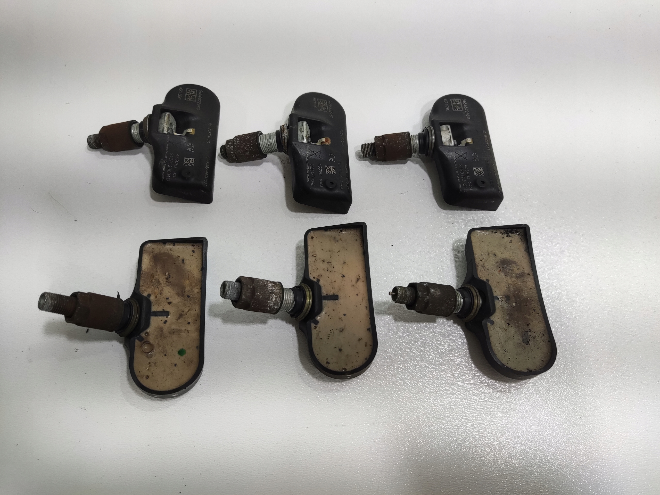 ČIDLO TLAKU PNEUMATIK TPMS PEUGEOT CITROEN 9656822980