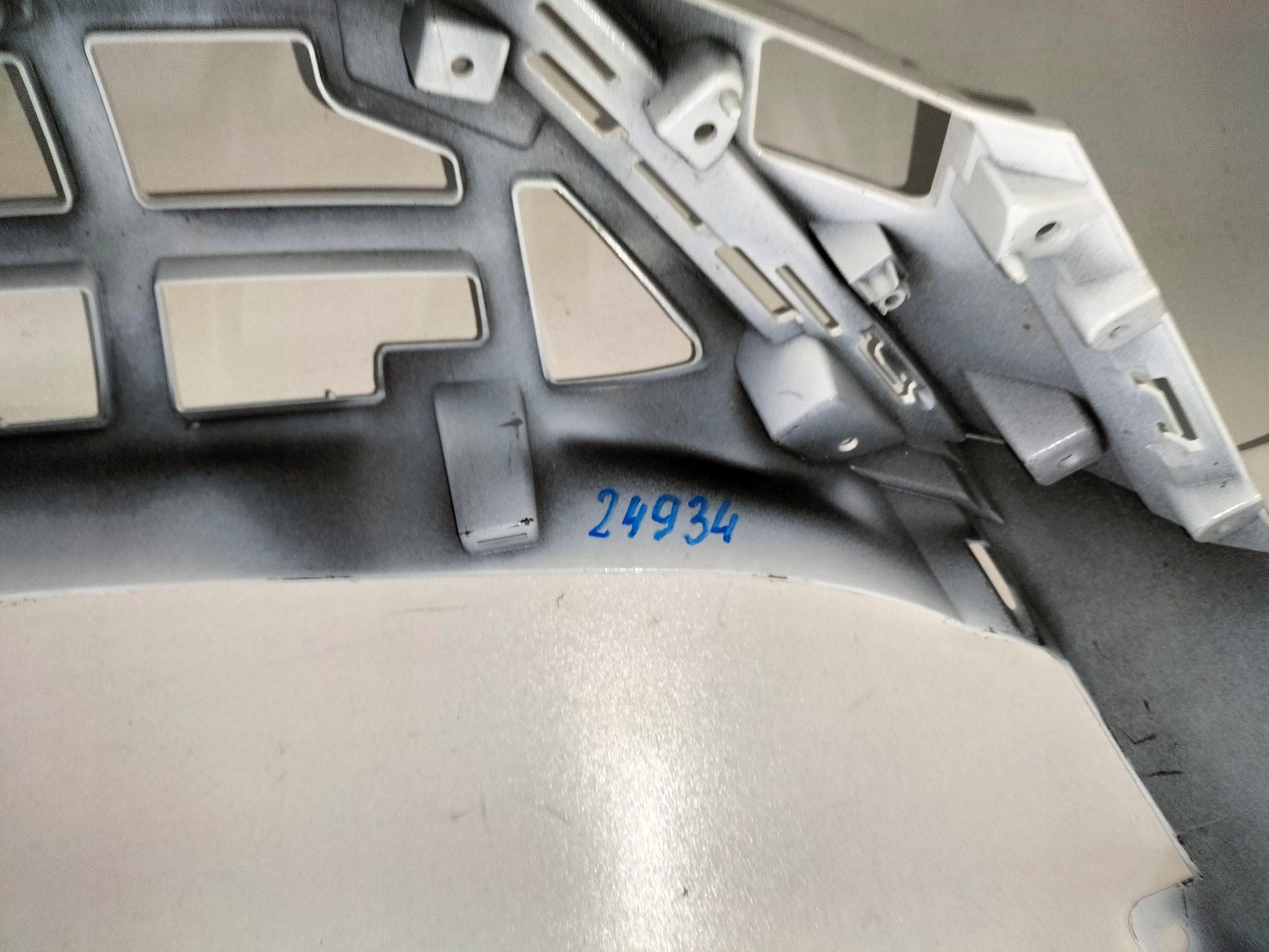 ZADNÝ NÁRAZNÍK HYUNDAI TUCSON 4 IV 20- N-LINE