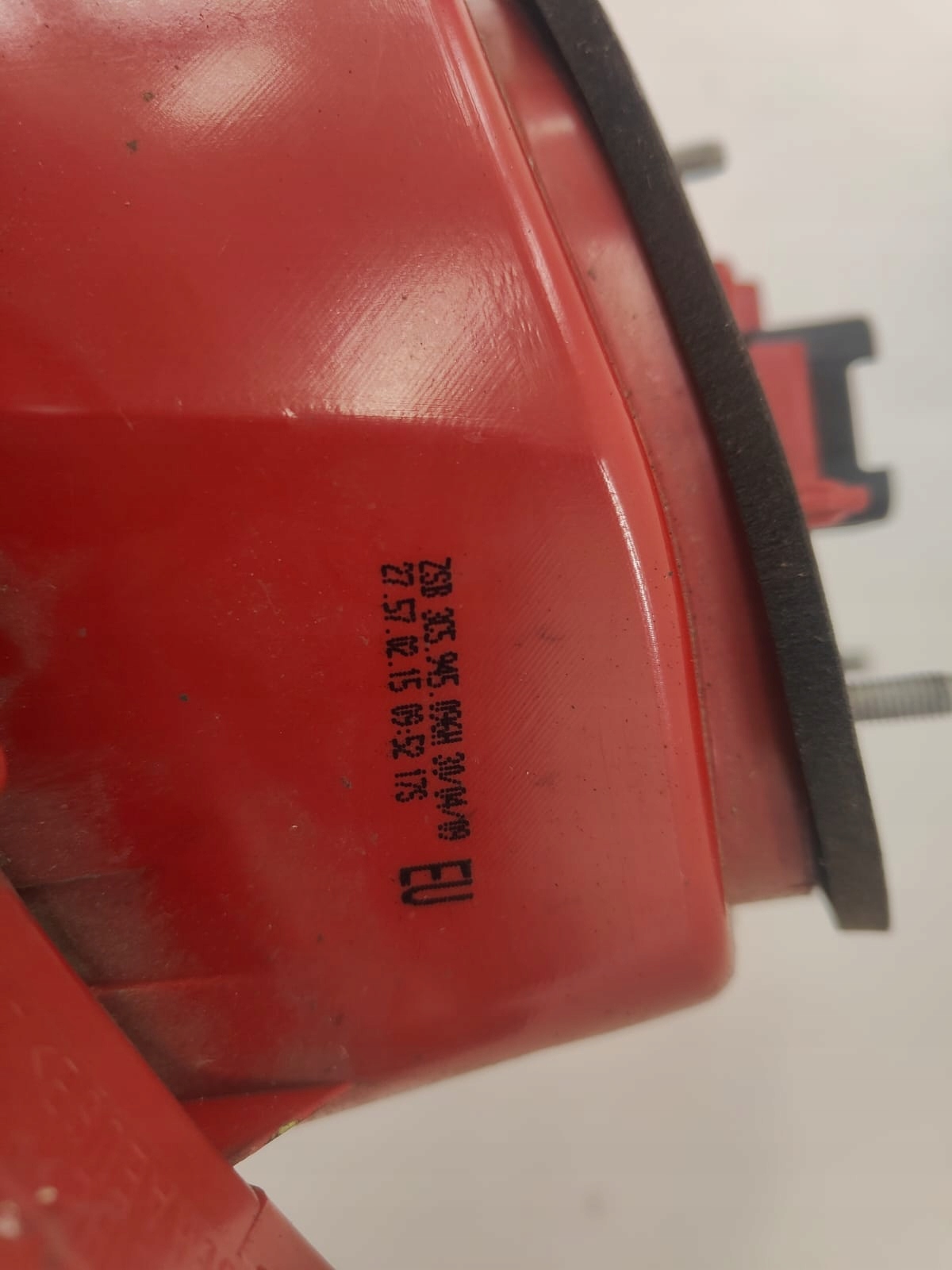 Volkswagen Passat b6 05-10 SEDAN oe 3c5 945 096h PRAVÉ ZADNÉ SVETLO