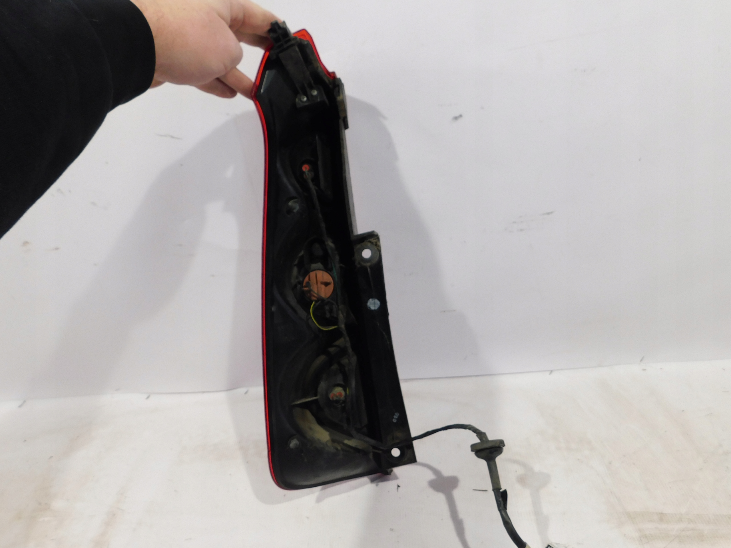 PRAVÉ ZADNÉ SVETLO NISSAN NOTE E11 LIFT 09-