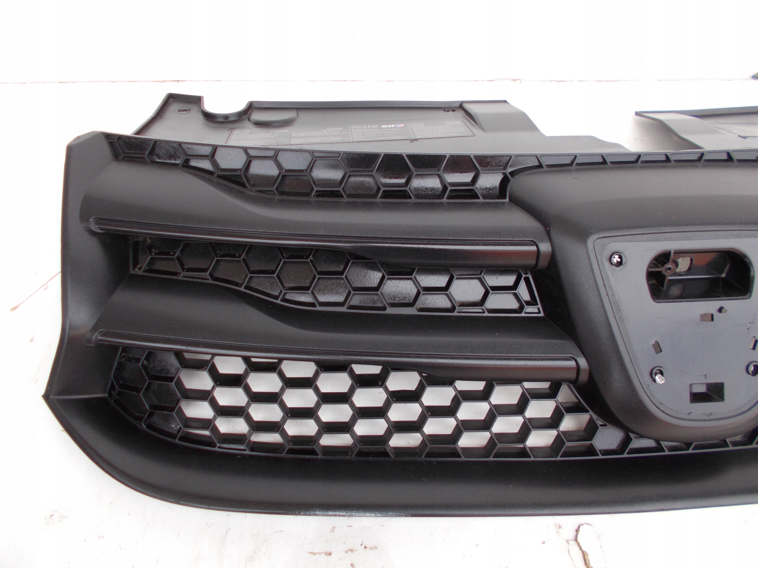 MRIEZKA LISTA DACIA SANDERO II 12-