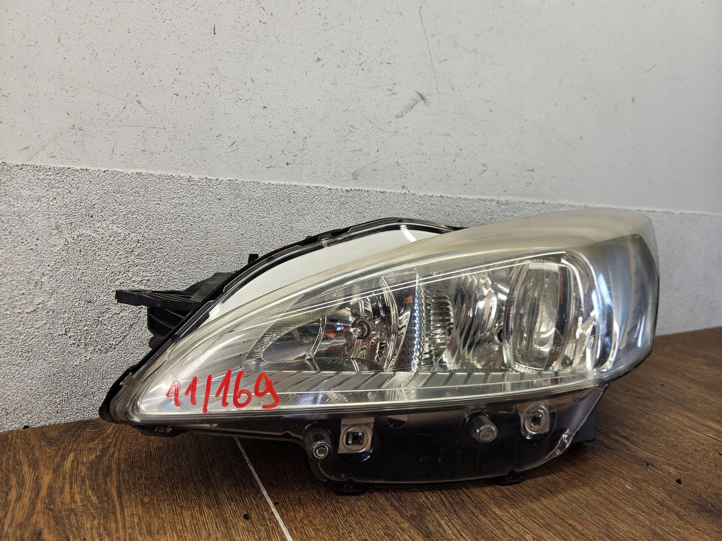 Peugeot 508 9678393180 PREDNÝ LAVY LAVE PREDNE SVETLO