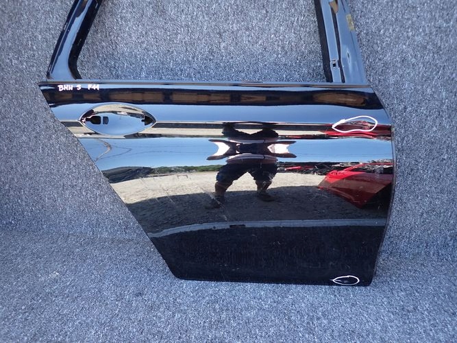 BMW F11 5 KOMBI PRAVE ZADNE DVERE