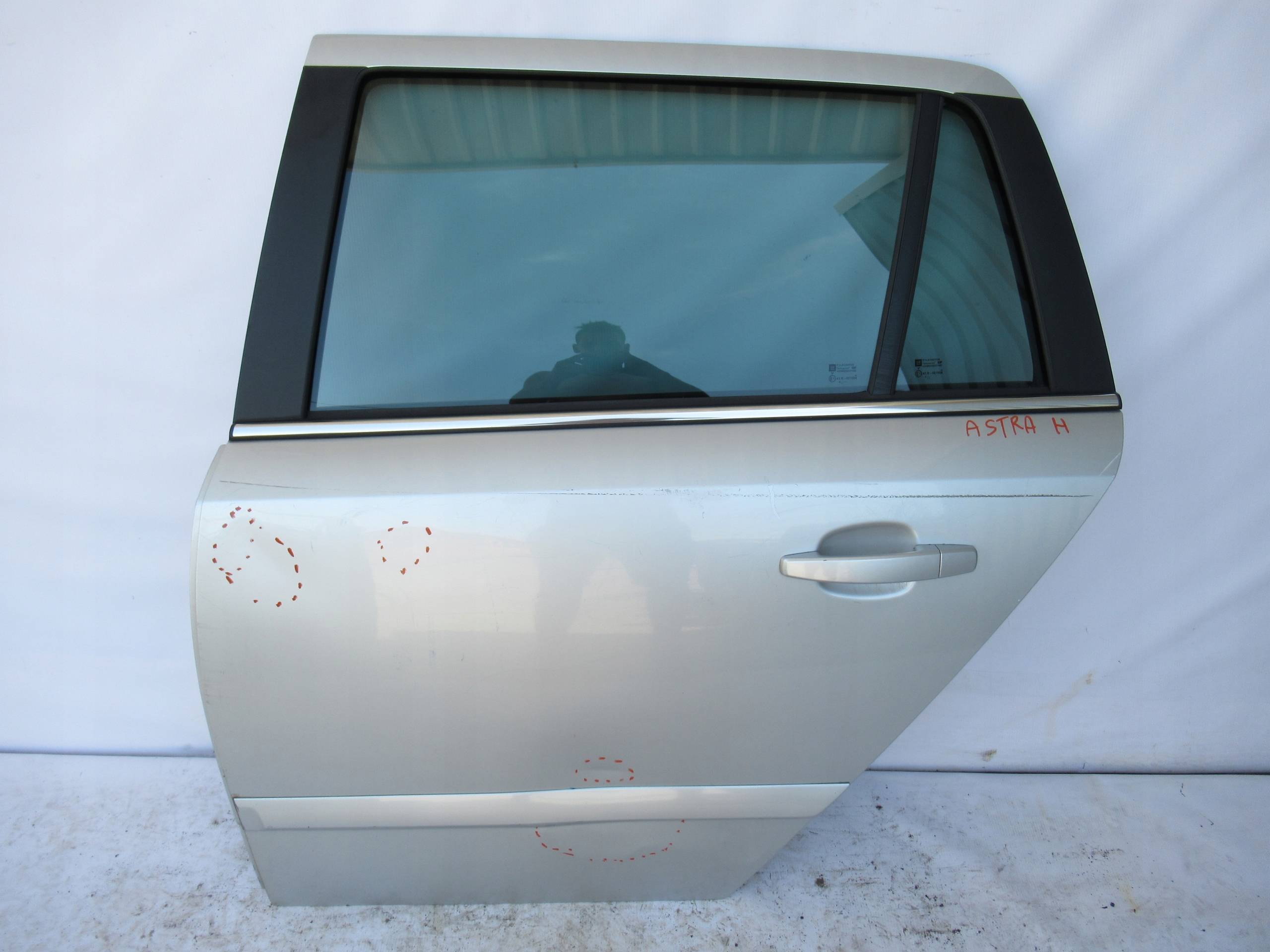 ĽAVÉ ZADNÉ DVERE OPEL ASTRA H III 3 KOMBI