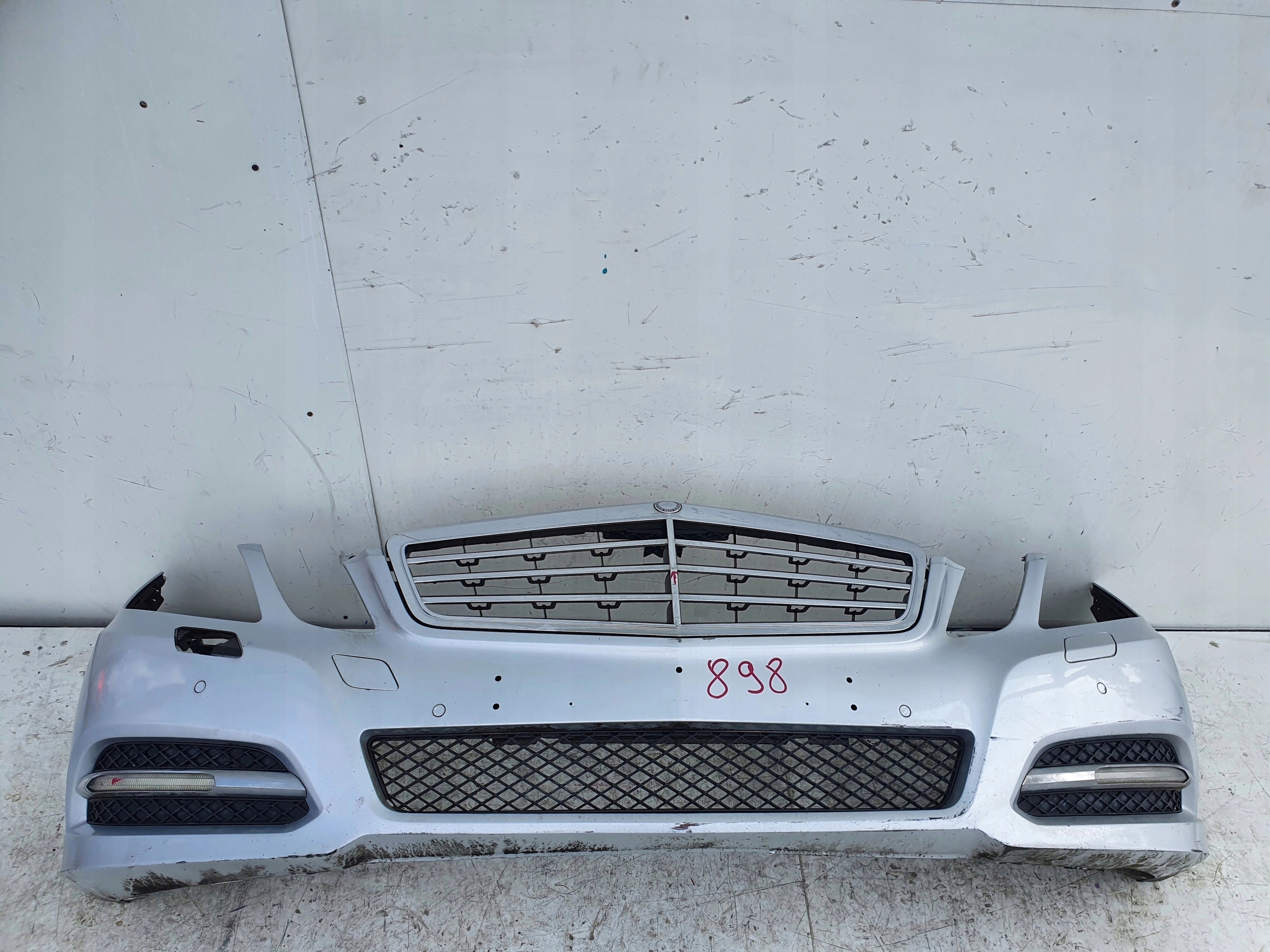 MERCEDES W212 E KLASA AVANTGARDE PREDNÝ NÁRAZNÍK