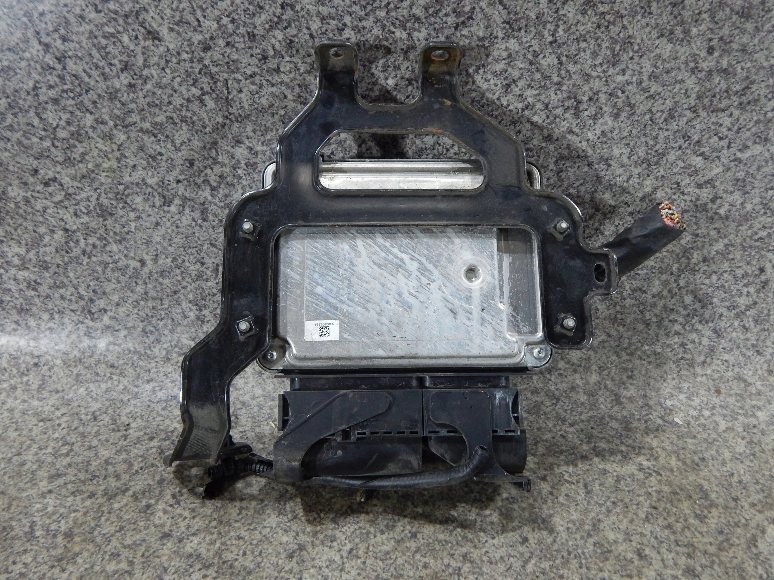 hyundai ix35 1.7 crdi RIADIACA JEDNOTKA 0281017696
