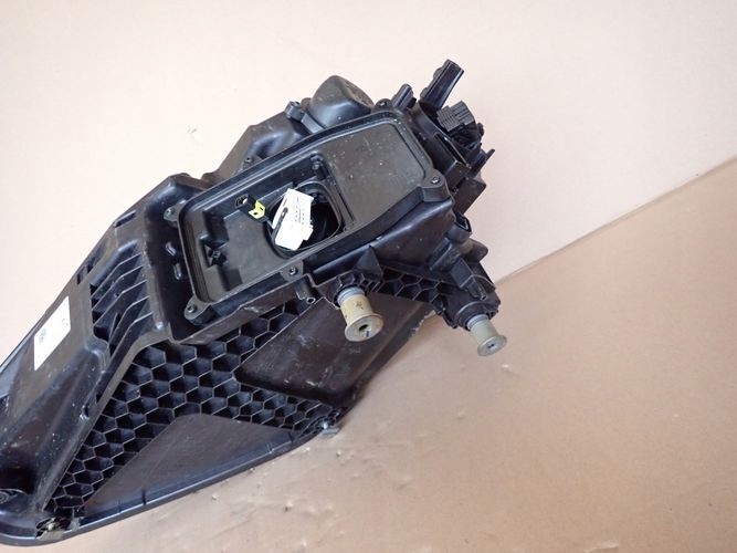 PORSCHE CAYENNE III FULL LED LIFT PRAVE PREDNE SVETLO 9Y0941060M