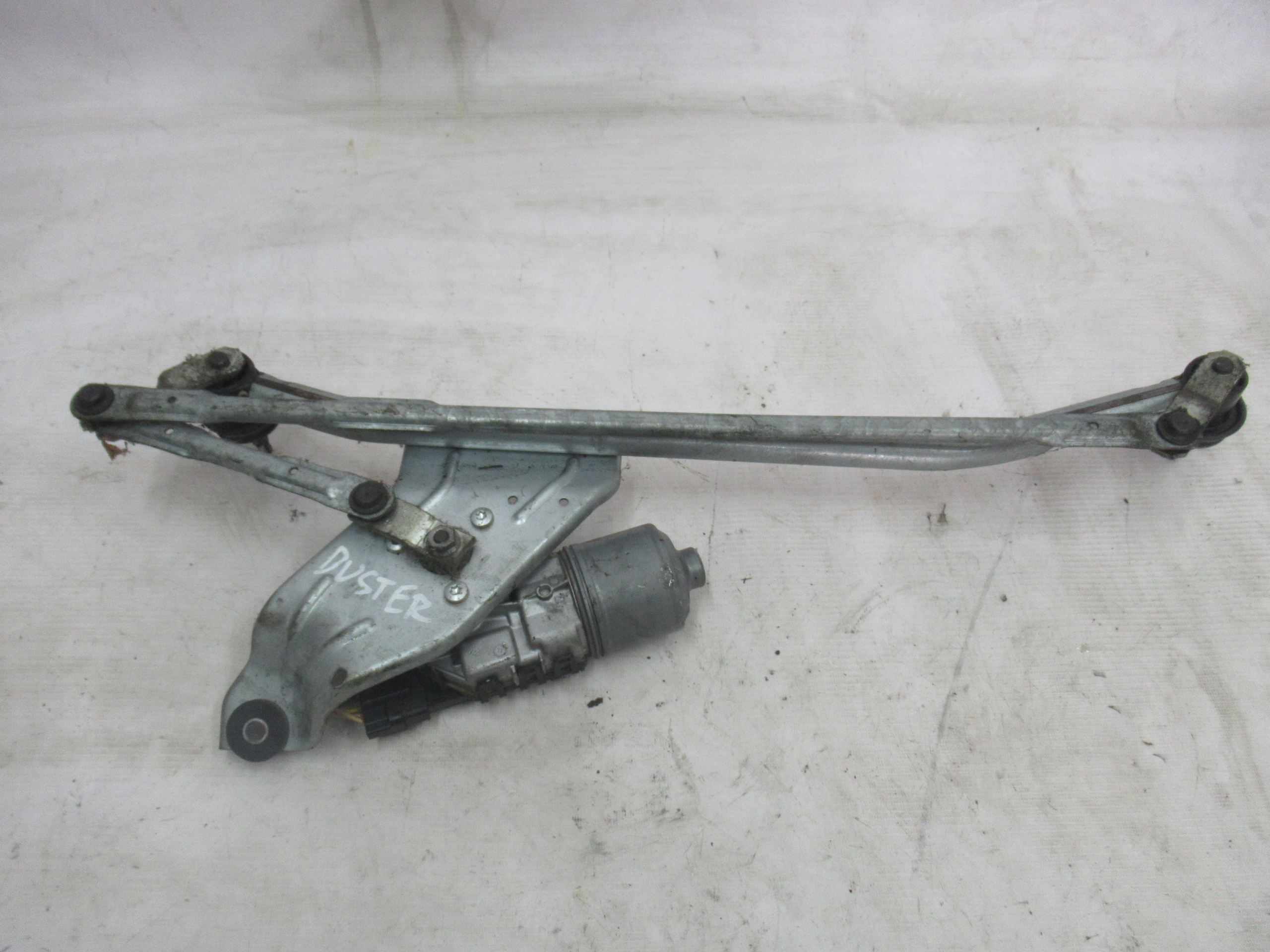 MECHANIZMUS STIERACOV DACIA DUSTER I 10-