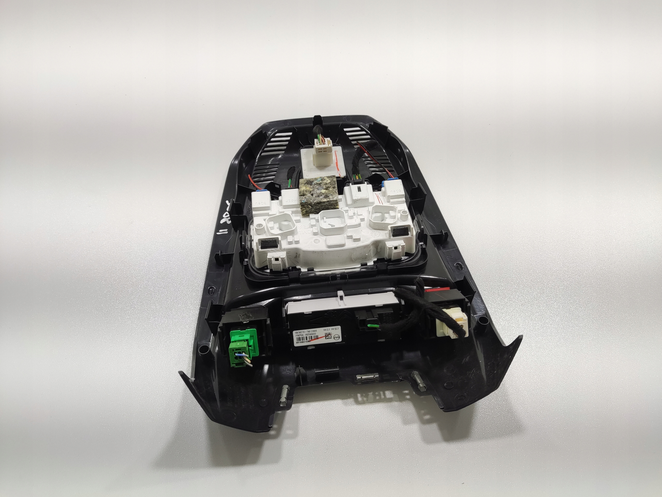 OSVETLENIE INTERIERU STROPNICE PEUGEOT 3008 II 20-24 LIFT 9825946880