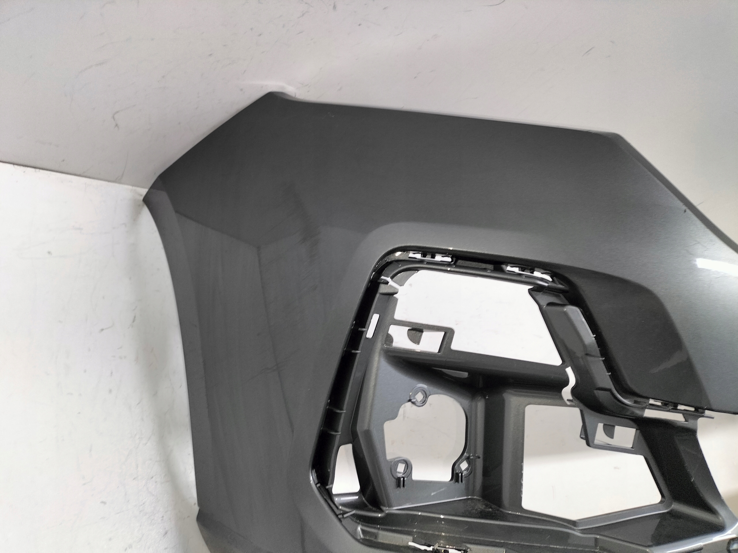 PREDNÝ NÁRAZNÍK FORD TRANSIT CONNECT III MK3 22-