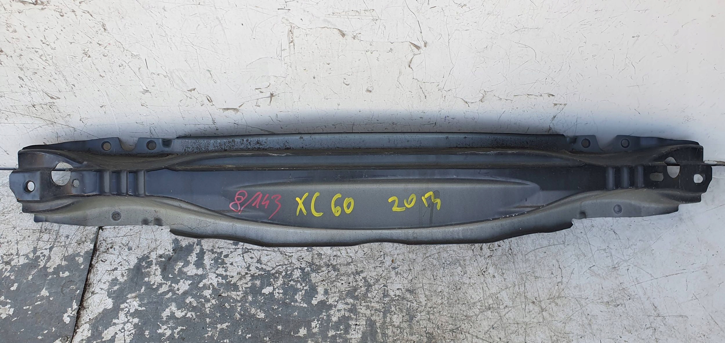 VOLVO XC60 I VÝSTUHA ZADNÉHO NÁRAZNÍKA
