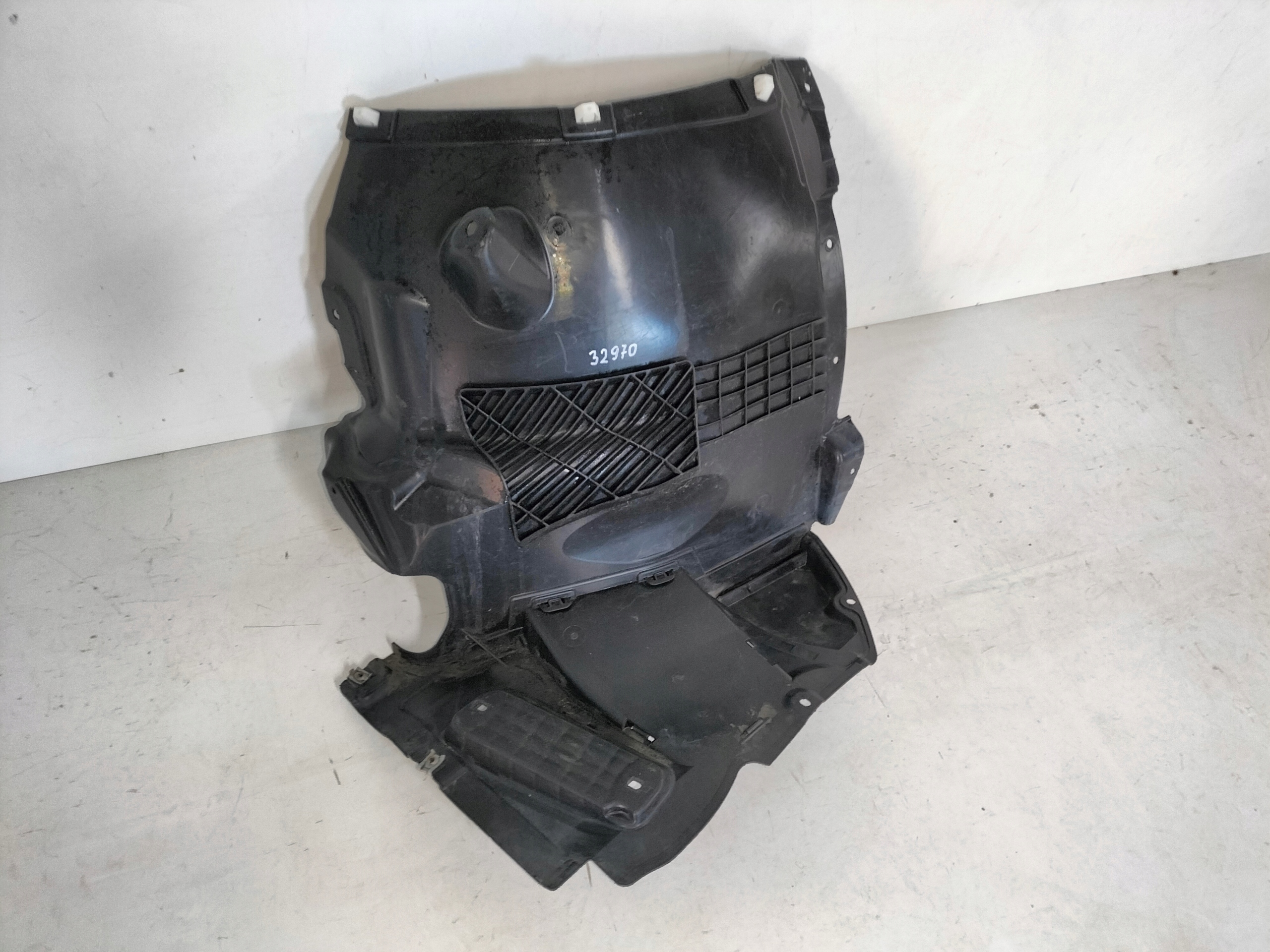ĽAVÝ PREDNÝ PODBLATNÍK AUDI A4 B10 23- PREDNÁ ČASŤ