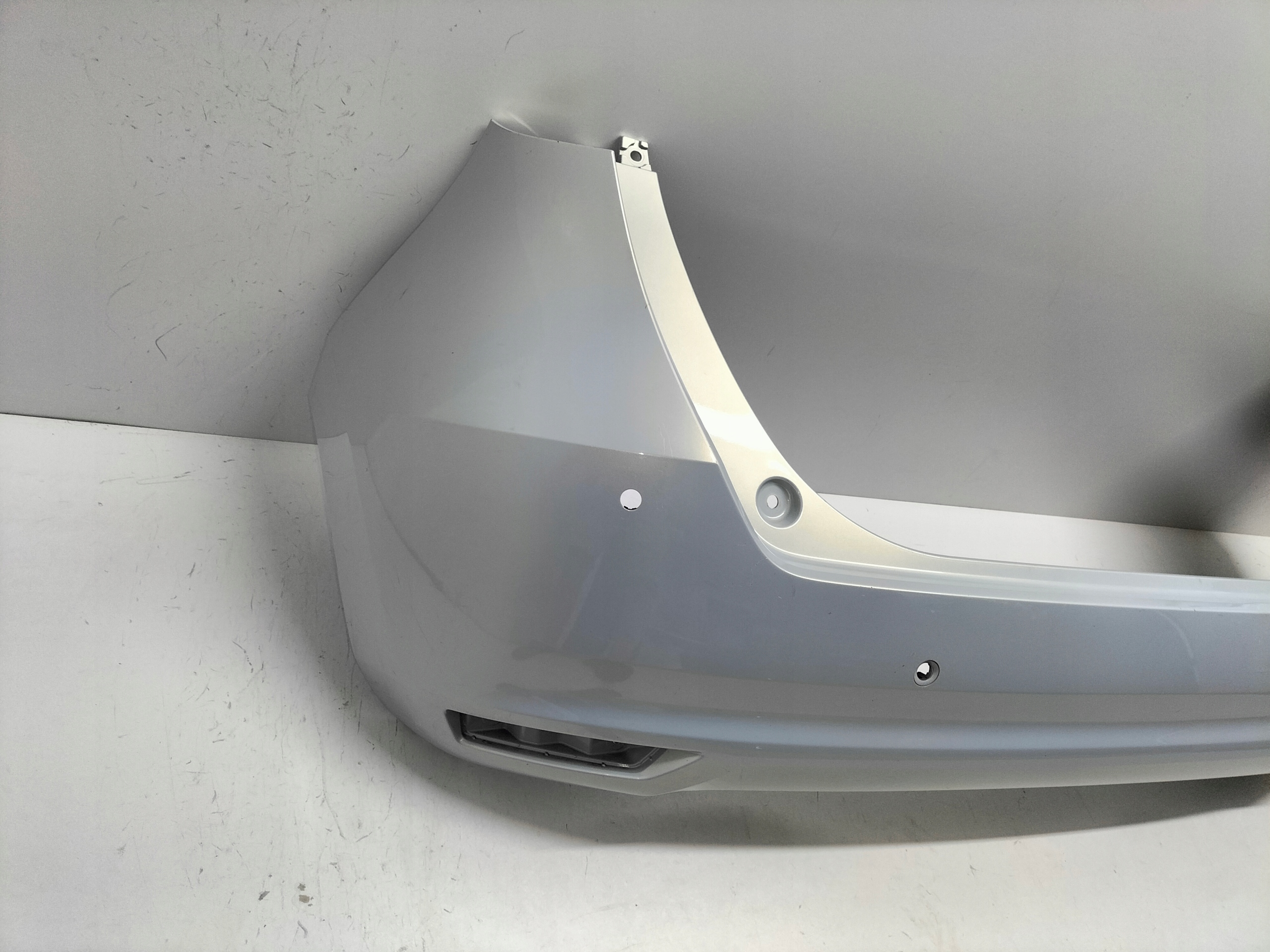 ZADNÝ NÁRAZNÍK HONDA JAZZ V 20-