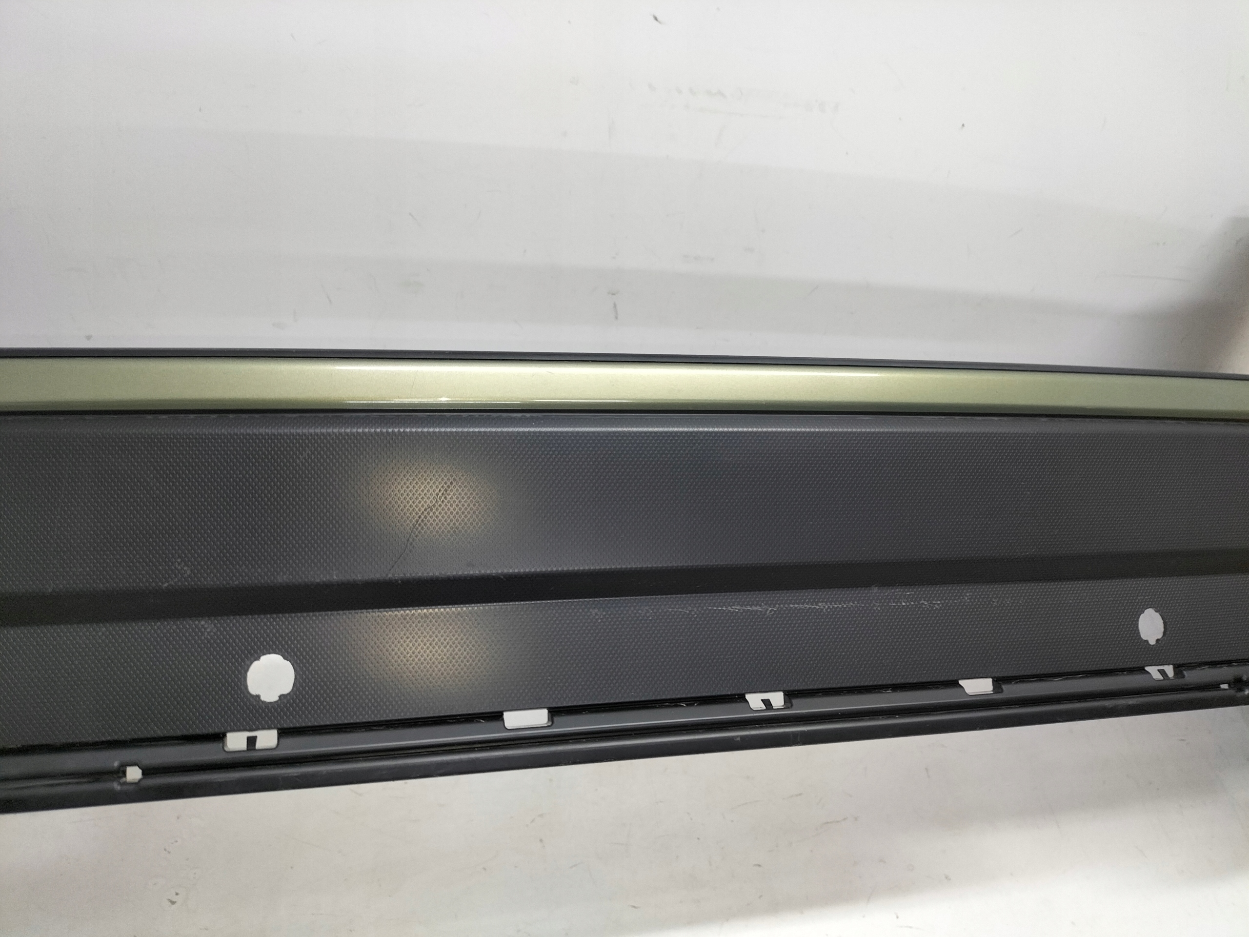 ZADNÝ NÁRAZNÍK SUBARU FORESTER 5 V 18-