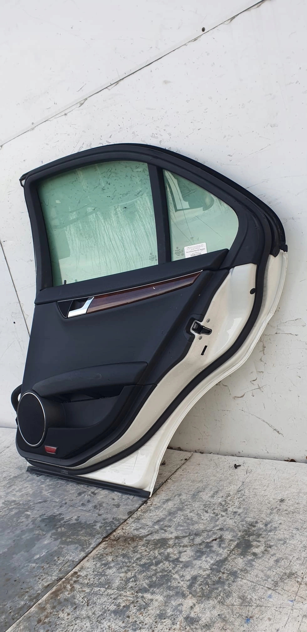 MERCEDES C W204 SEDAN PRAVE ZADNE DVERE